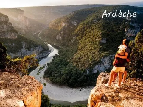 La Villa Tria Castella