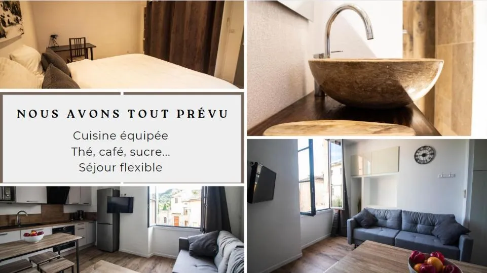 Bed in La Villa Tria Castella