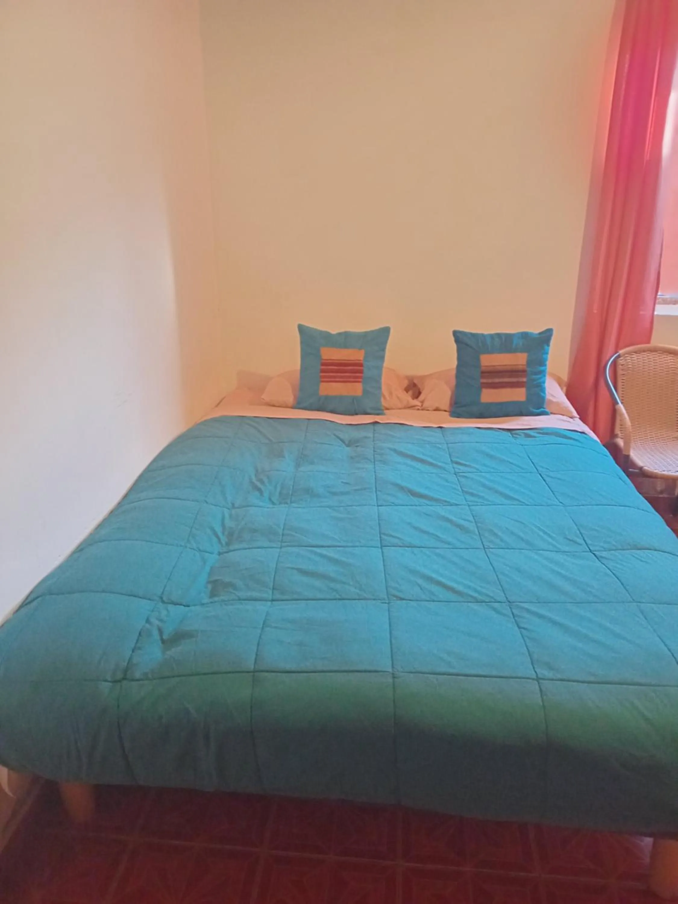 Bed in Hostal Open House