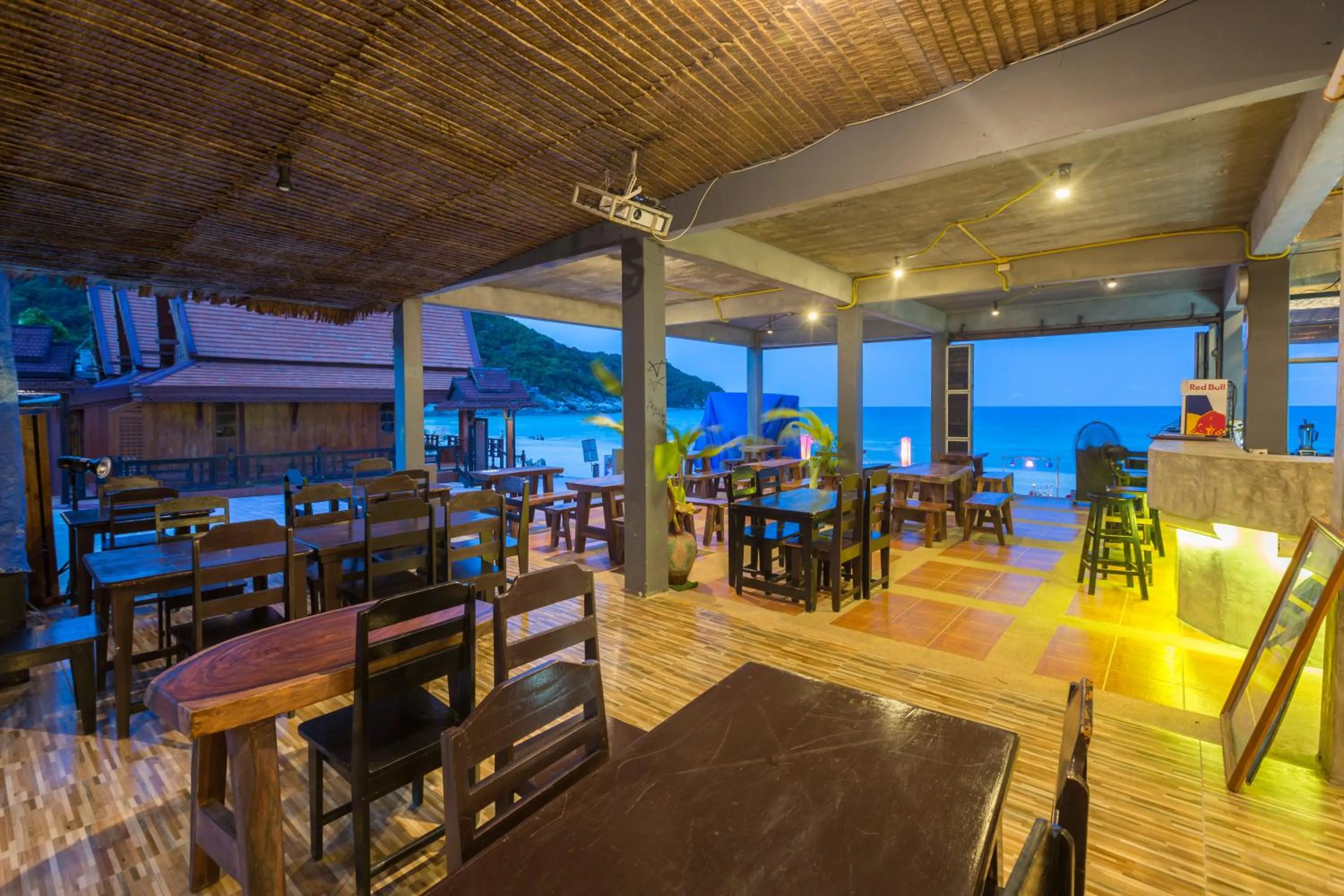 Restaurant/places to eat in Sunrise Resort- Koh Phangan - SHA Extra Plus