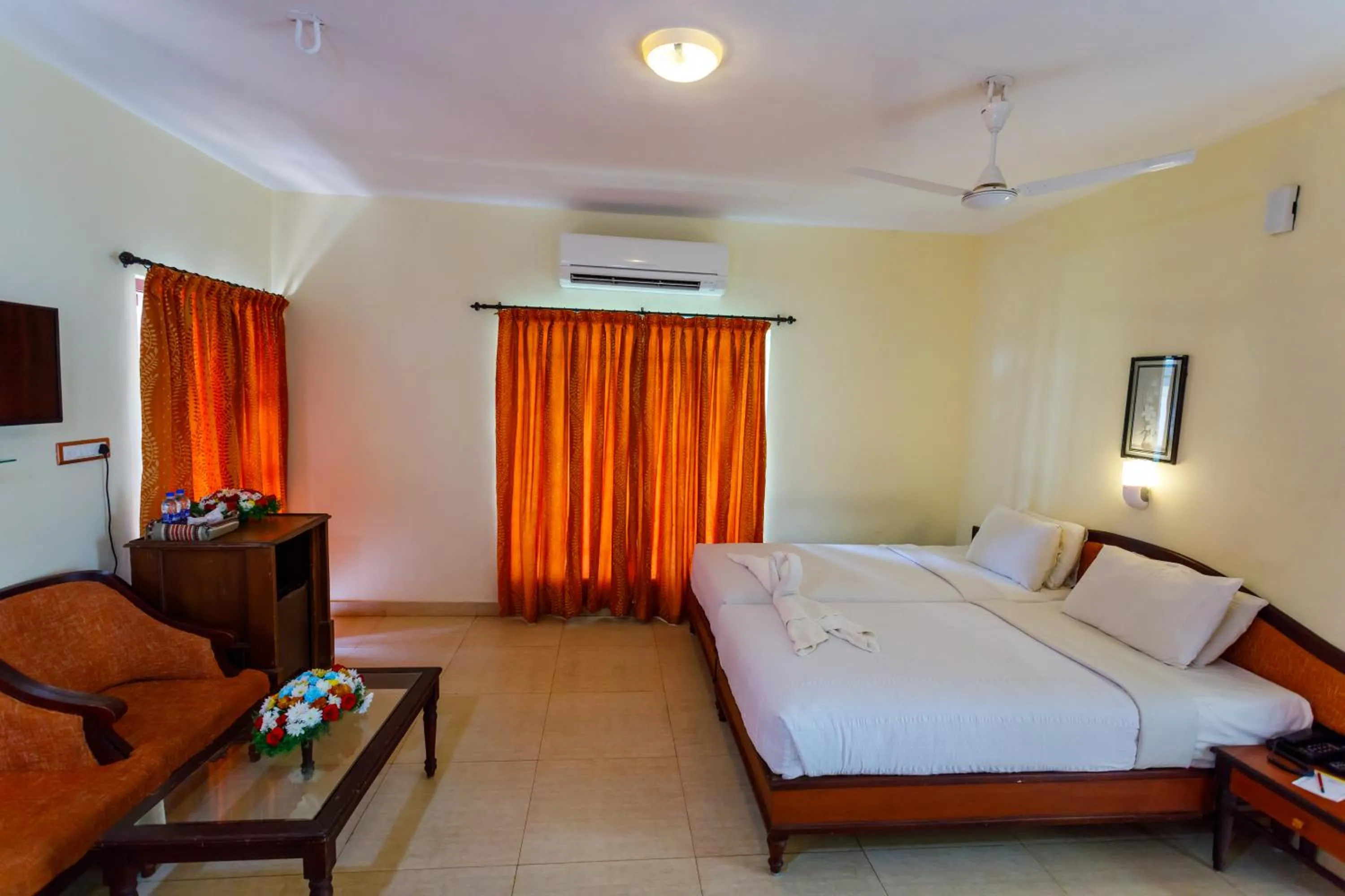 Deluxe Double or Twin Room with Sea View - single occupancy in Kappad Beach Resort
