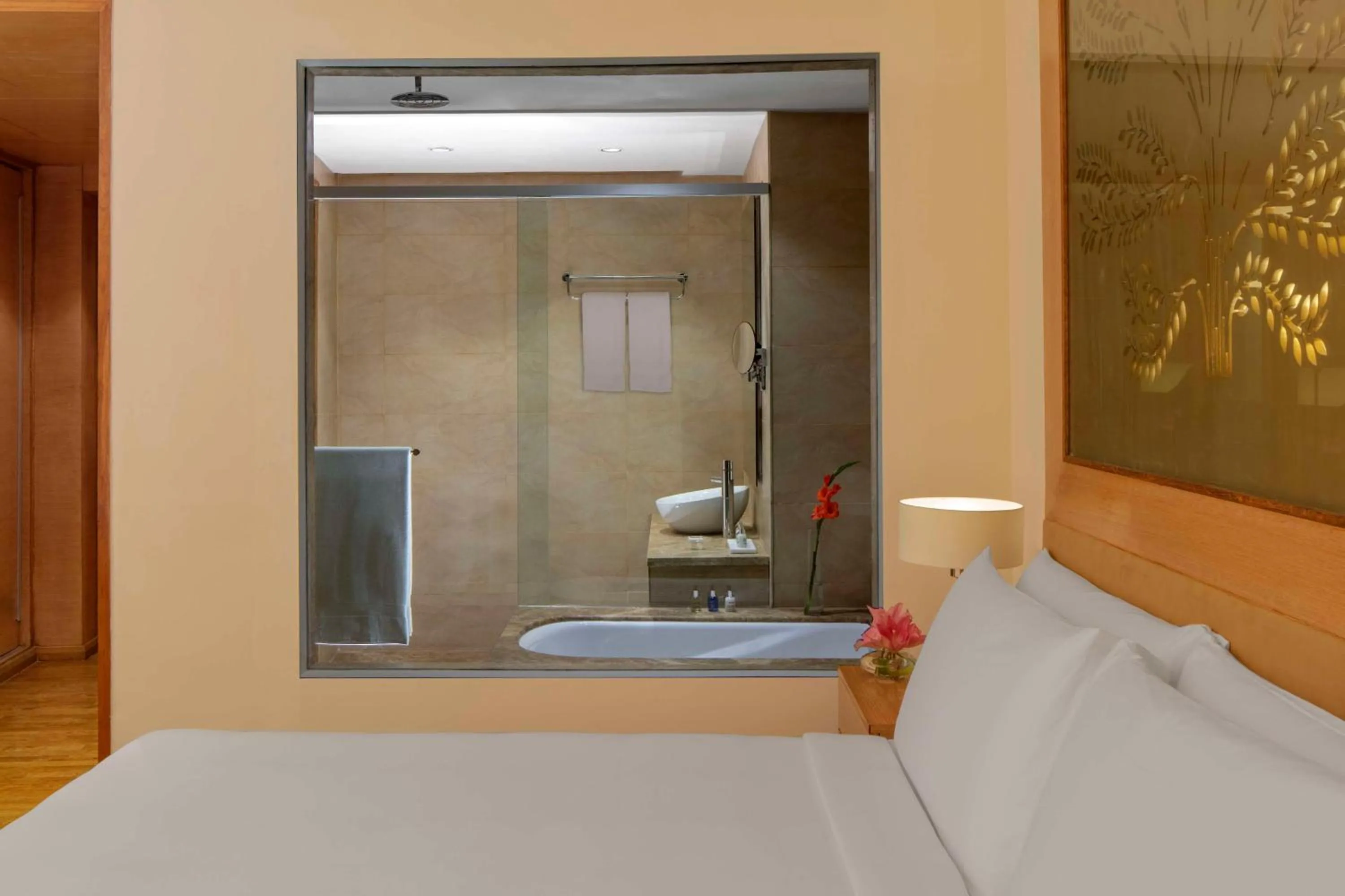 Bedroom, Bed in Radisson Blu Hotel New Delhi Dwarka