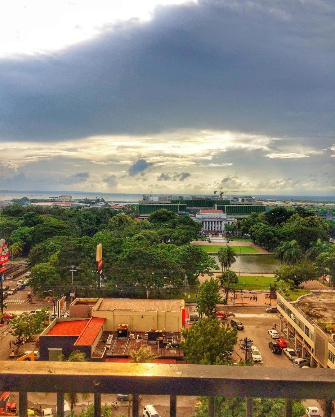 Day in Unit 1109 Cityscape Residences