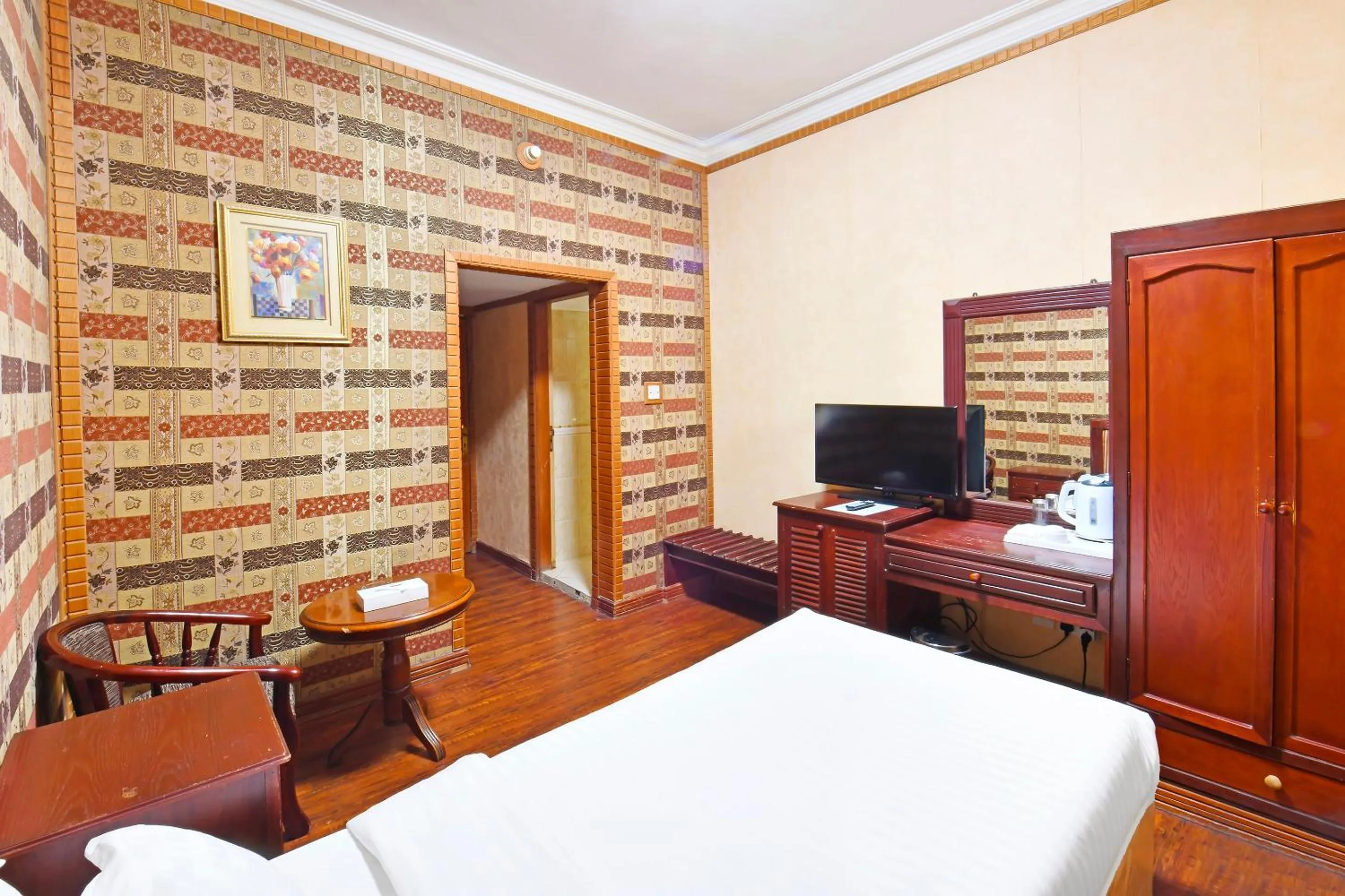 Bedroom, Bed in Capital O 125 Moon Plaza Hotel