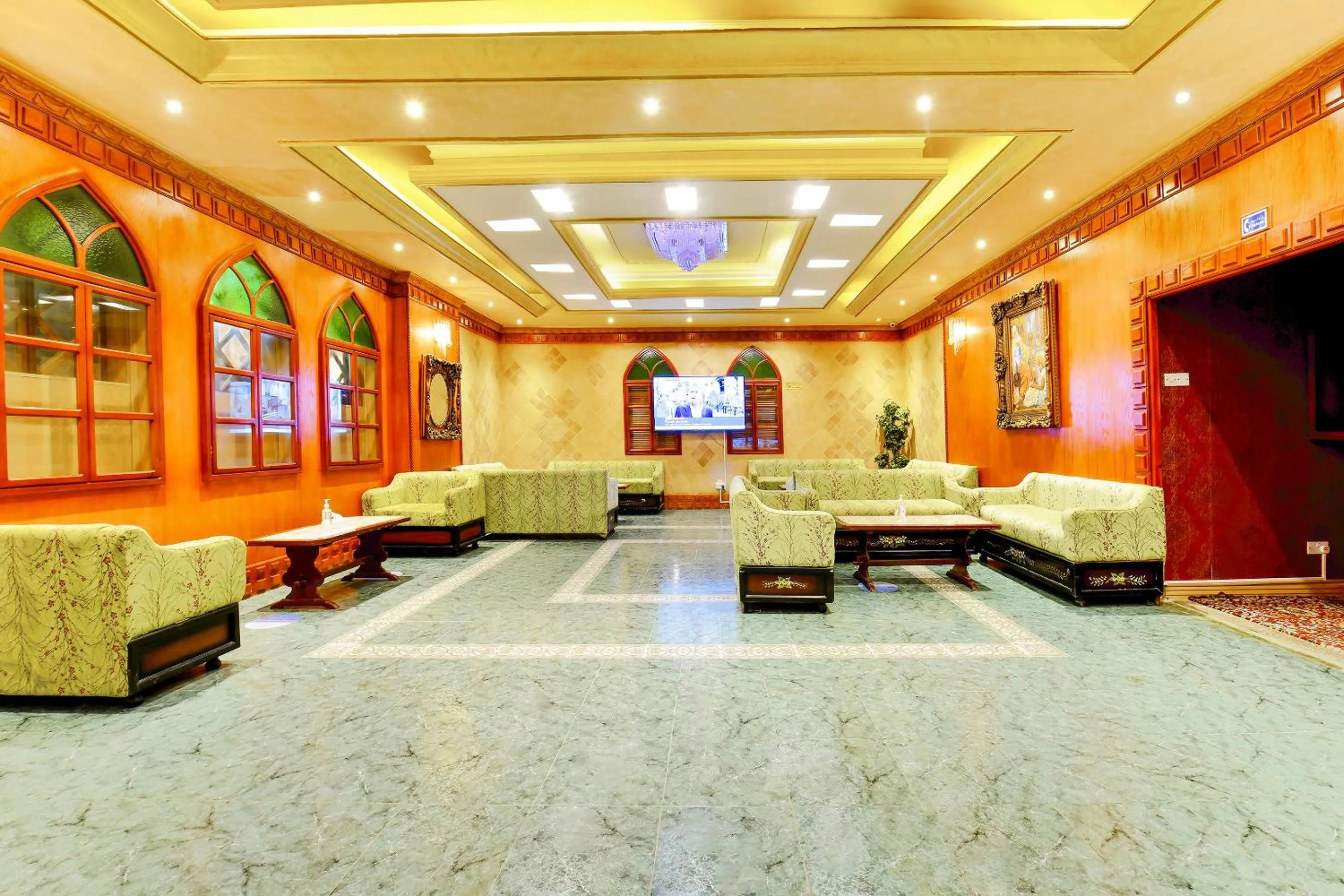 Lobby or reception in Capital O 125 Moon Plaza Hotel