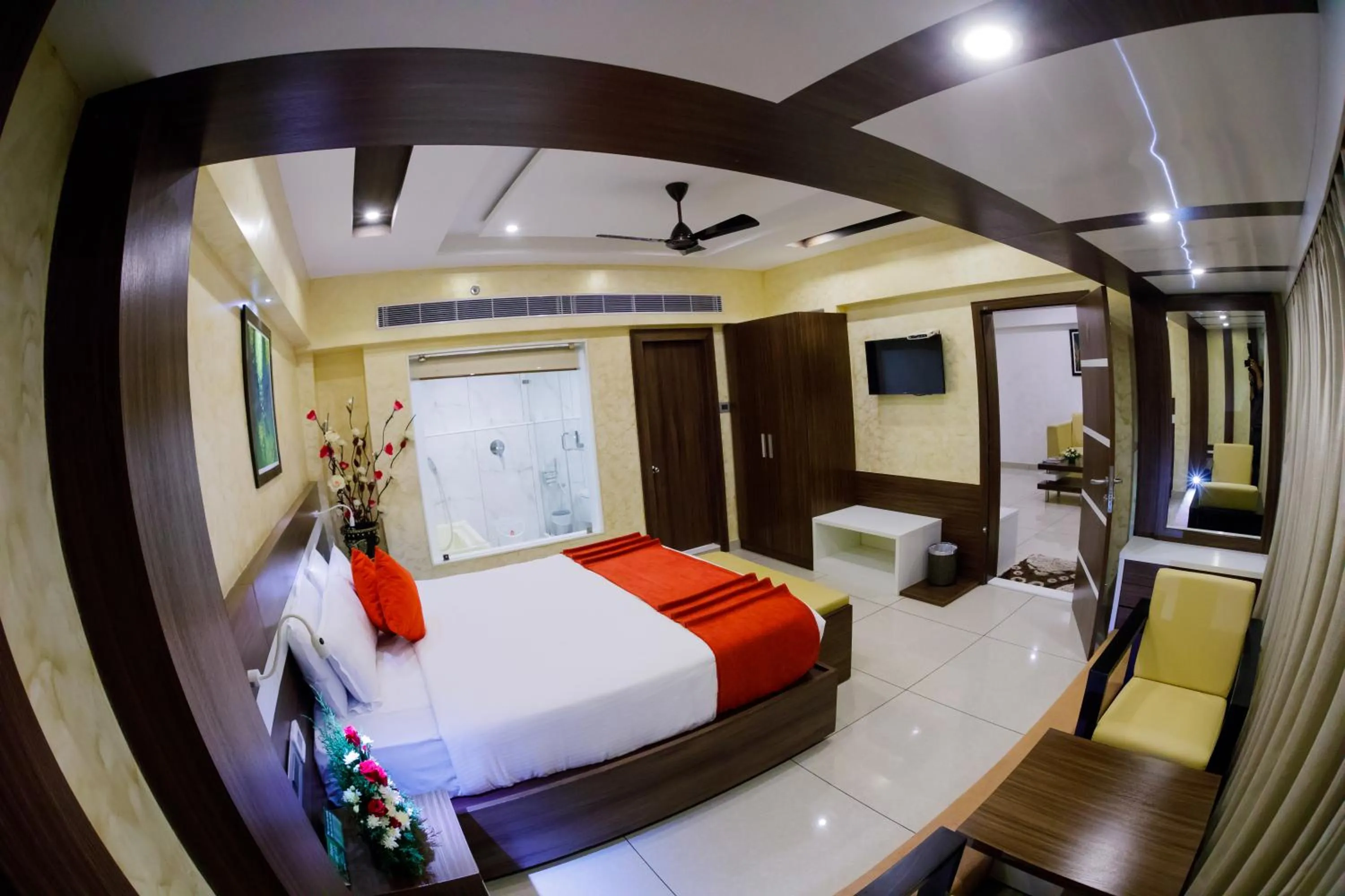 Photo of the whole room, Bed in The Renai Cochin