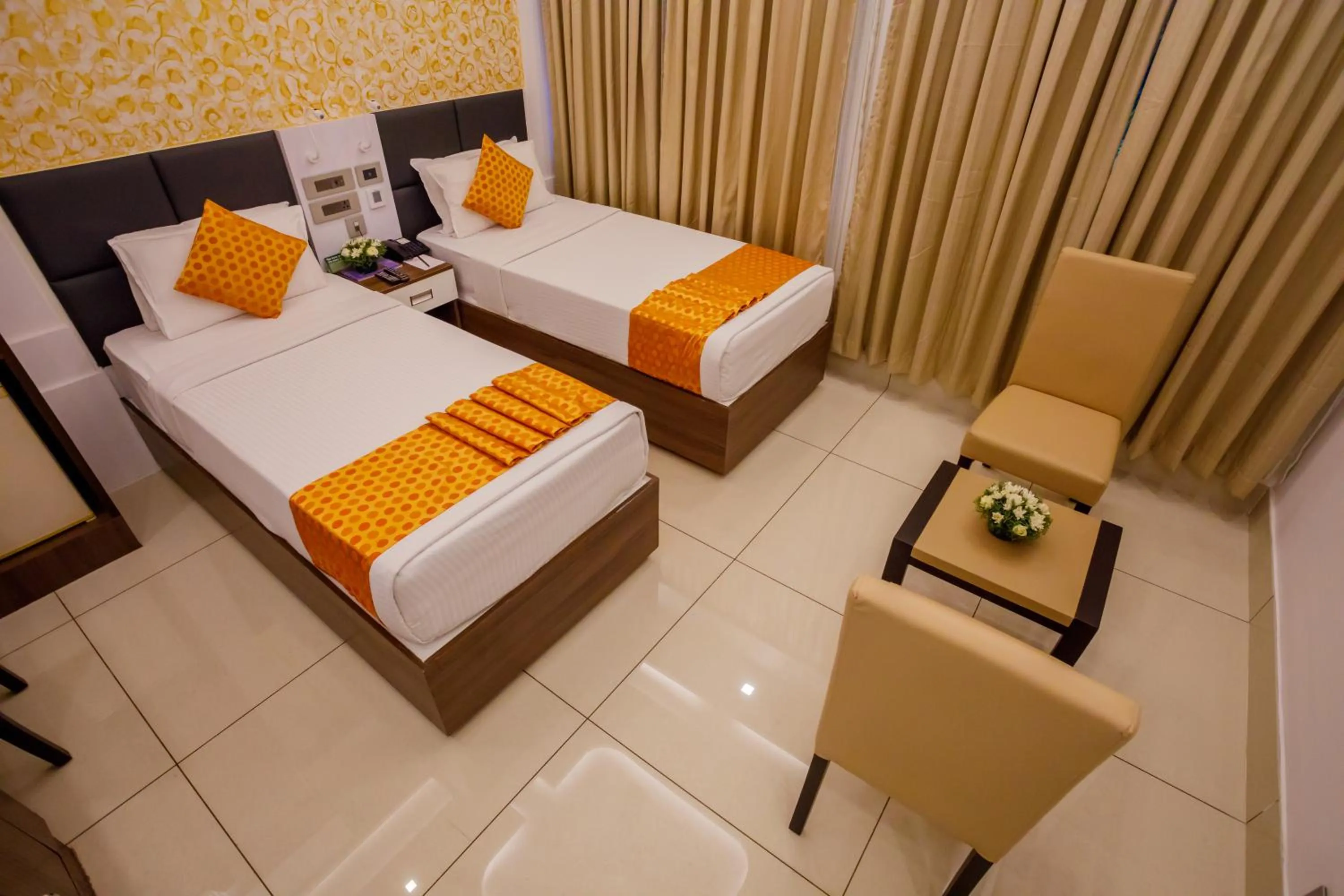 Photo of the whole room, Bed in The Renai Cochin