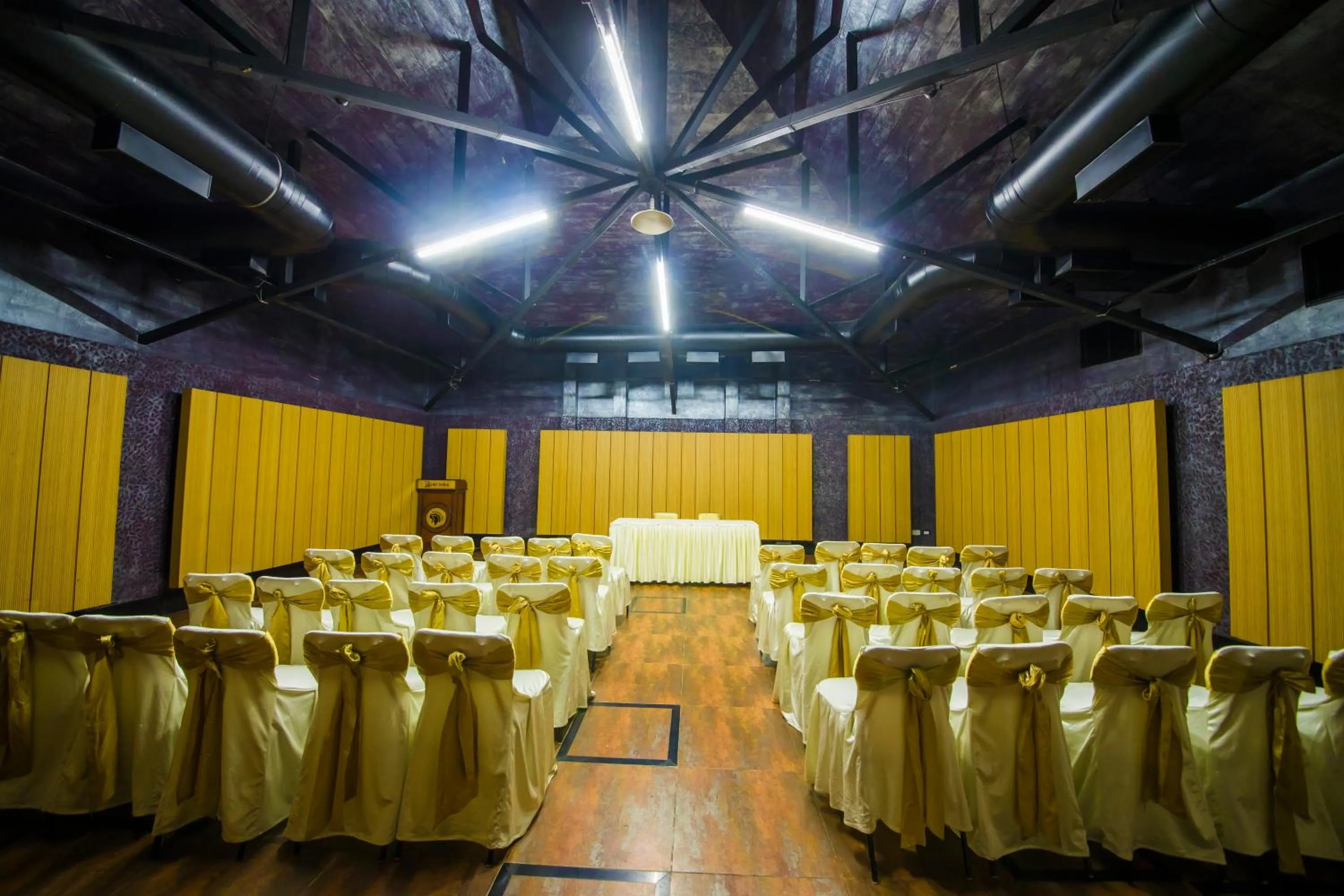 Banquet/Function facilities in The Renai Cochin