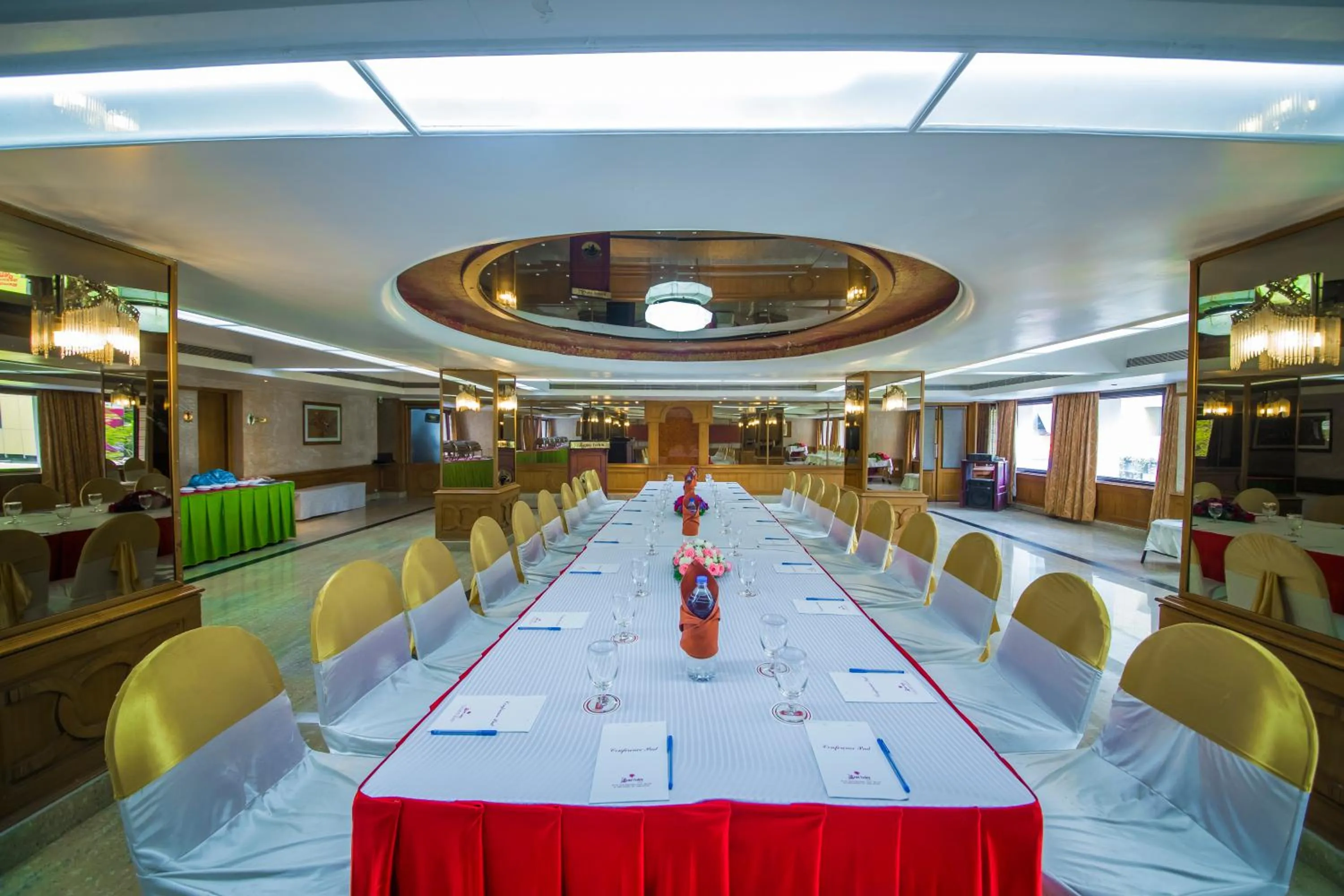 Banquet/Function facilities in The Renai Cochin