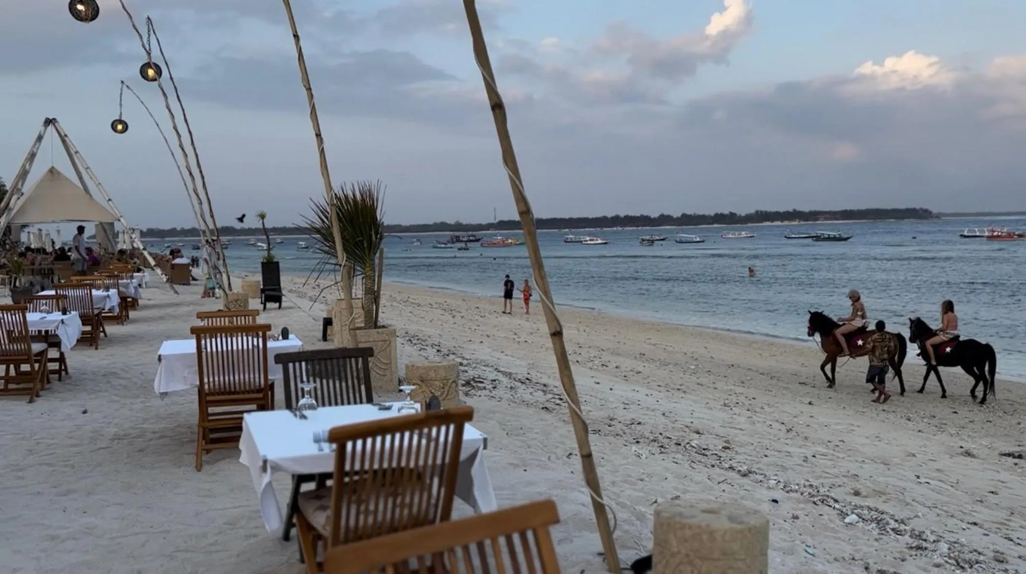 Horse-riding in Kokomo Resort