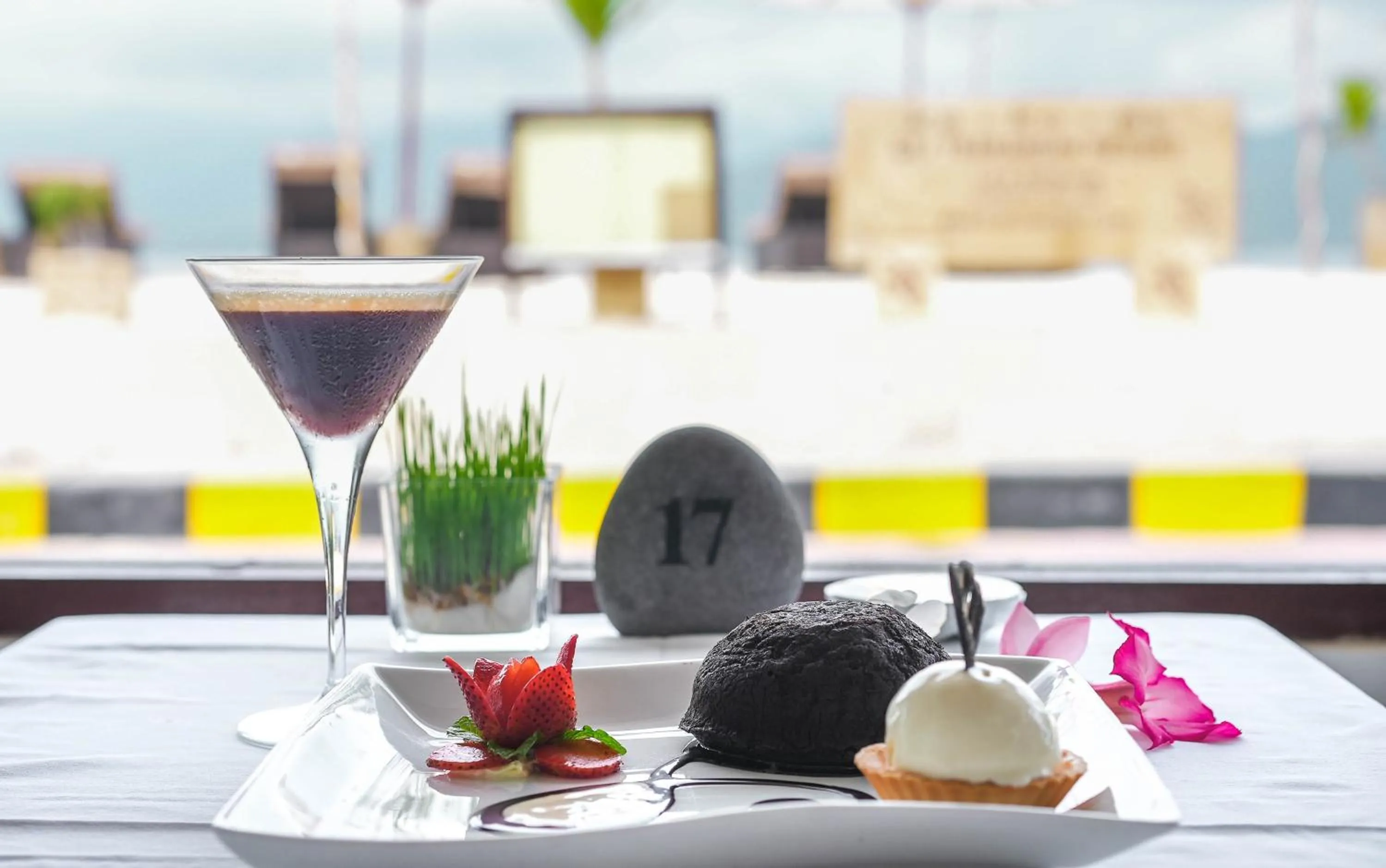 Food and drinks in Kokomo Resort