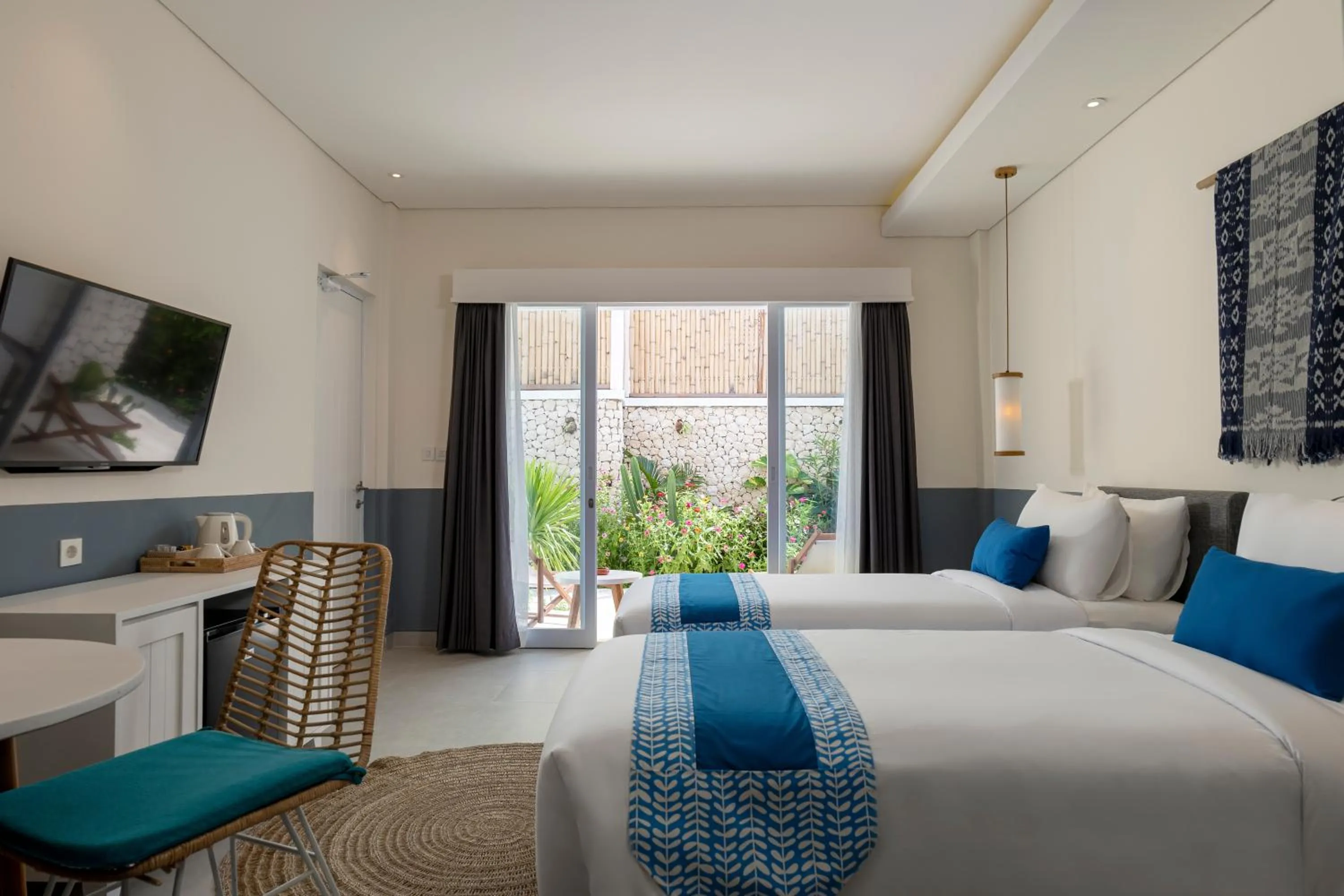 Bedroom, Bed in The Beach House Resort