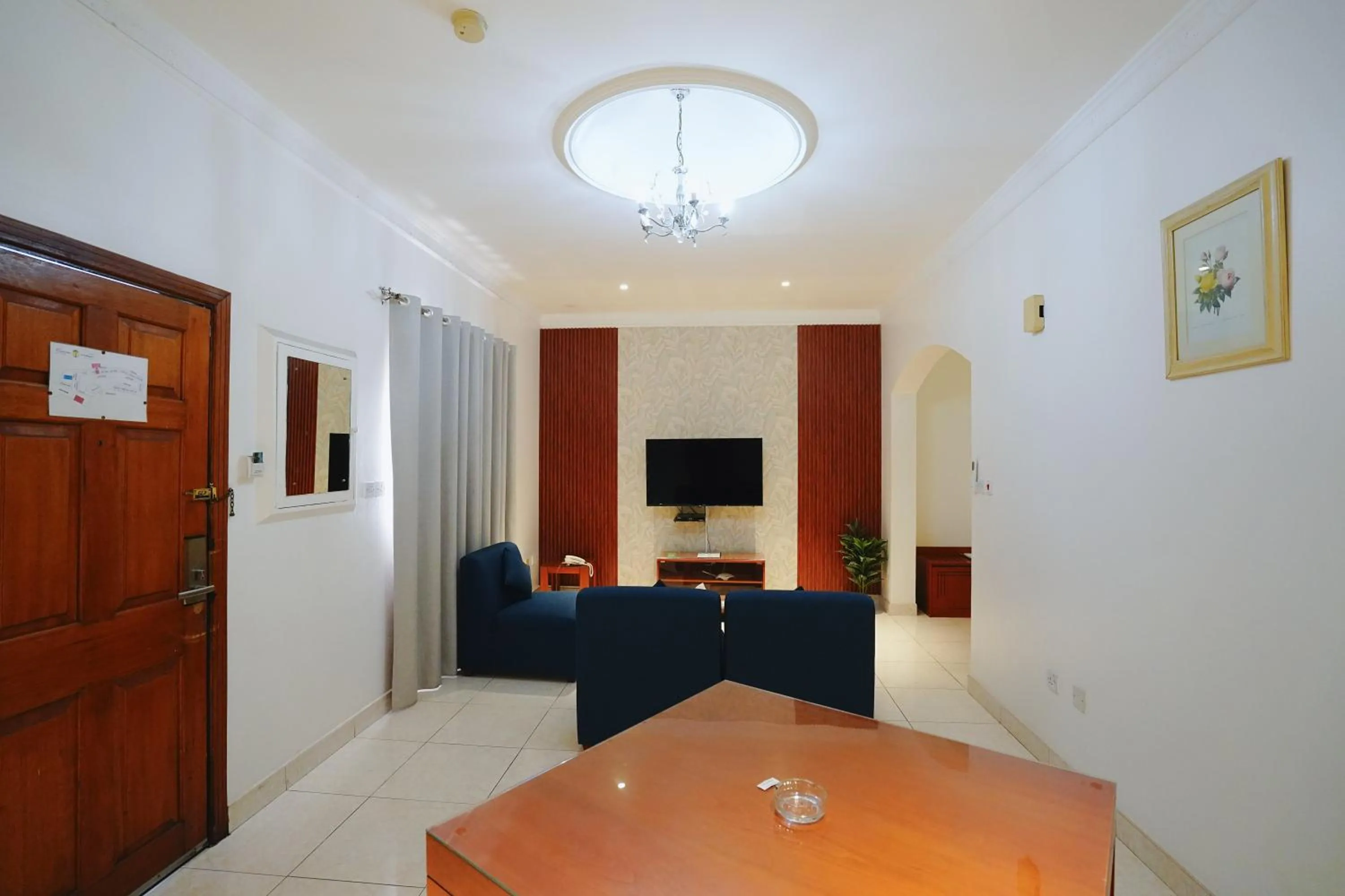 Communal lounge/ TV room in Tropicana Hotel