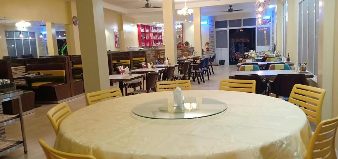 Dining area in Jelly's Haven Resort