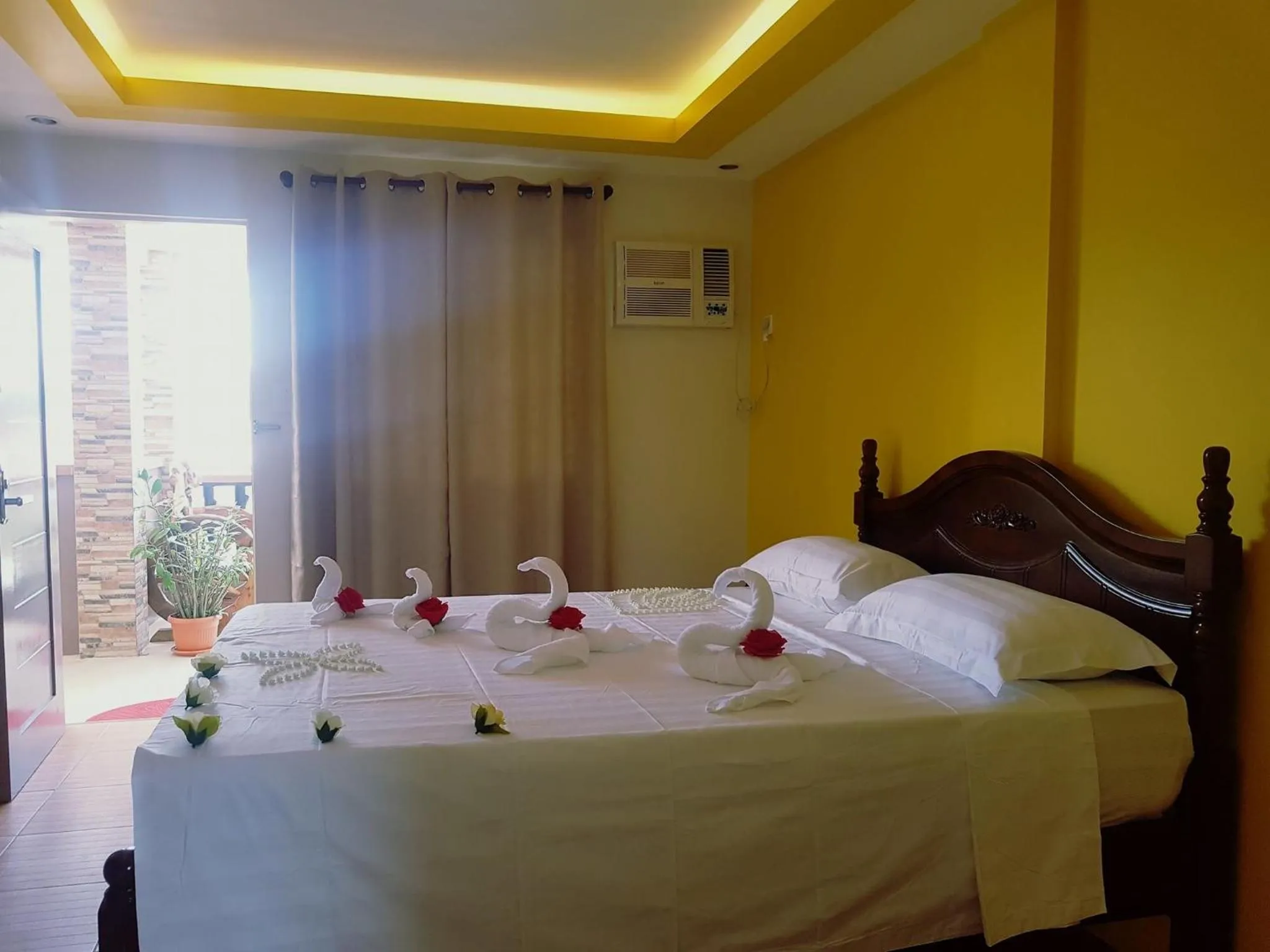 Bed in Jelly's Haven Resort