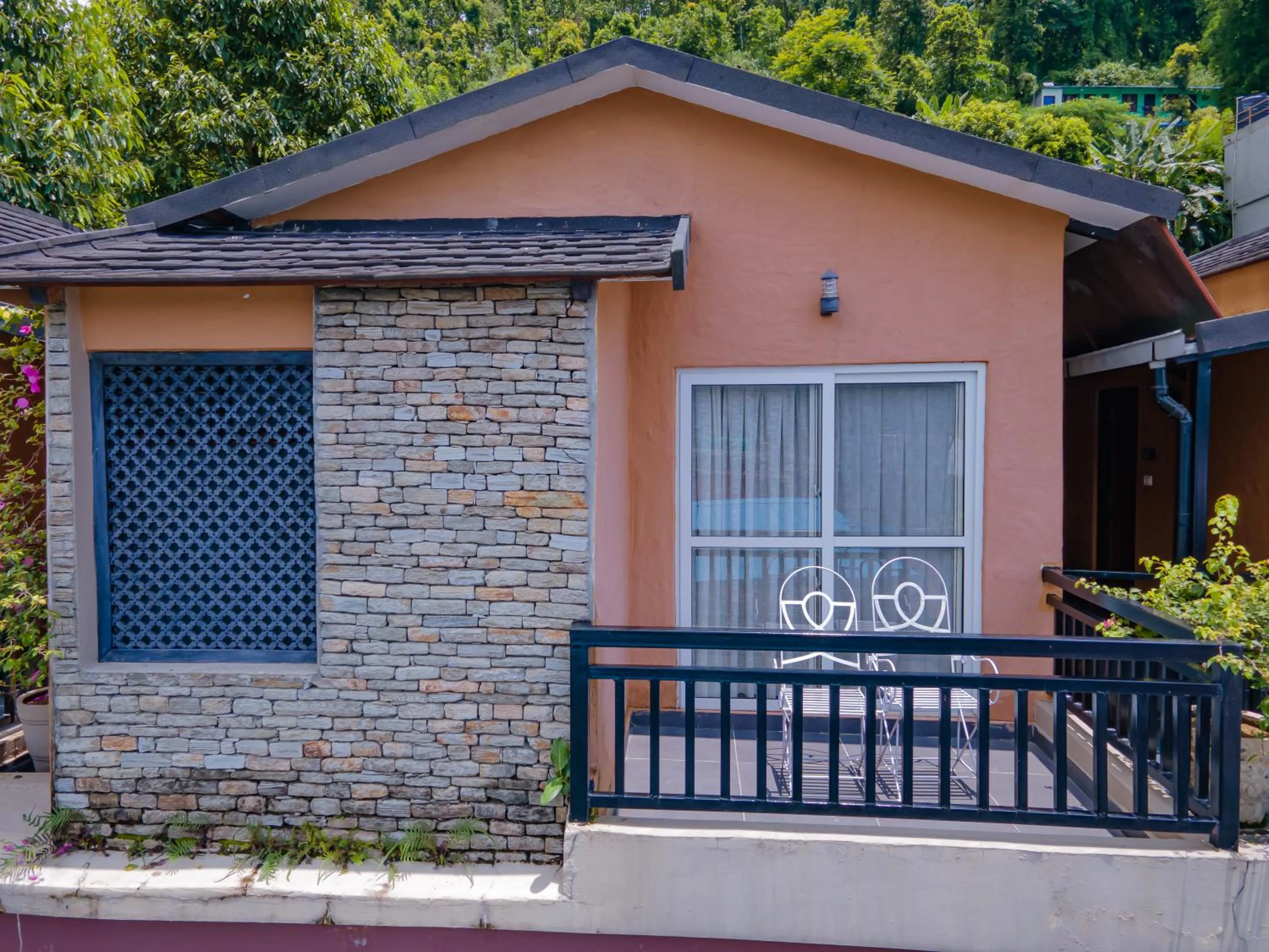 Property building in Pokhara Boutique Hotel