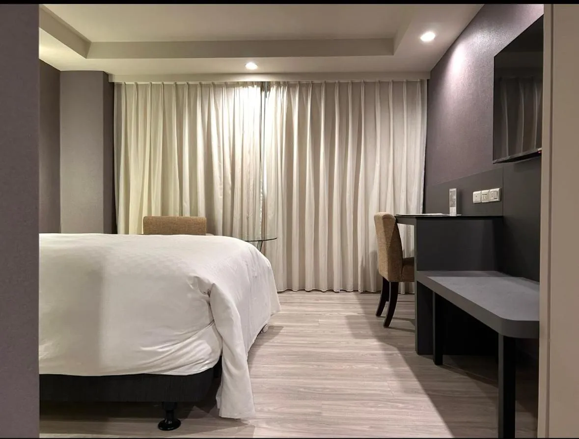 Bed in Forward Suites Ⅰ