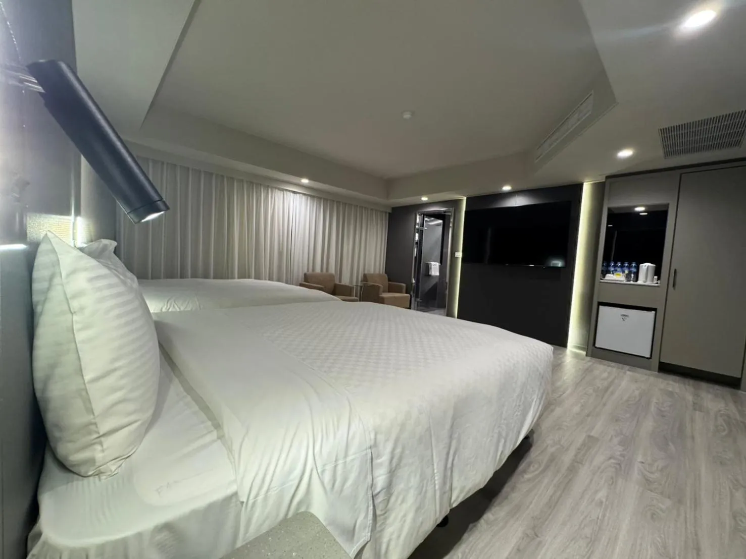 Bed in Forward Suites Ⅰ