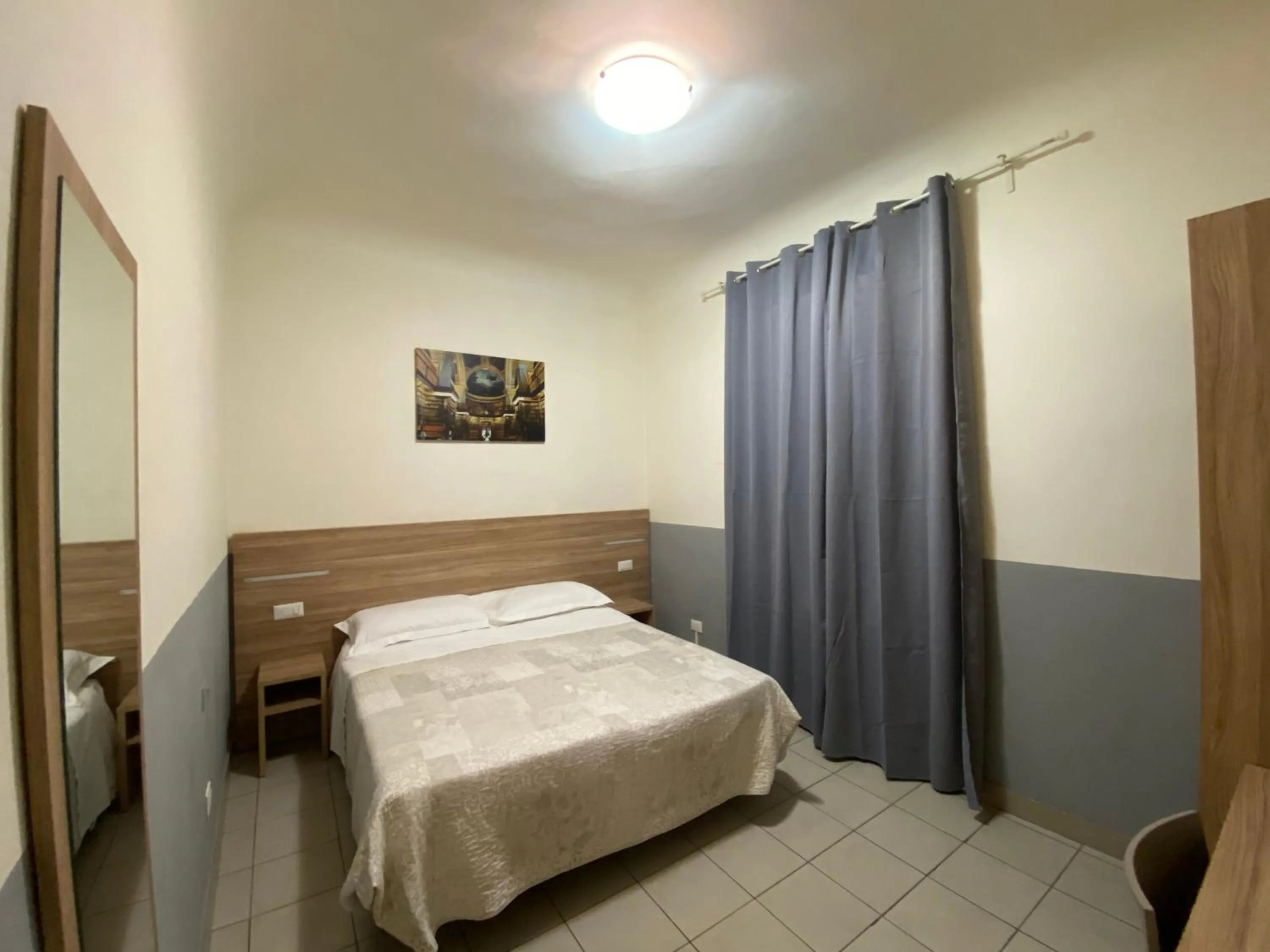 Bed in Golden Dream Guest House