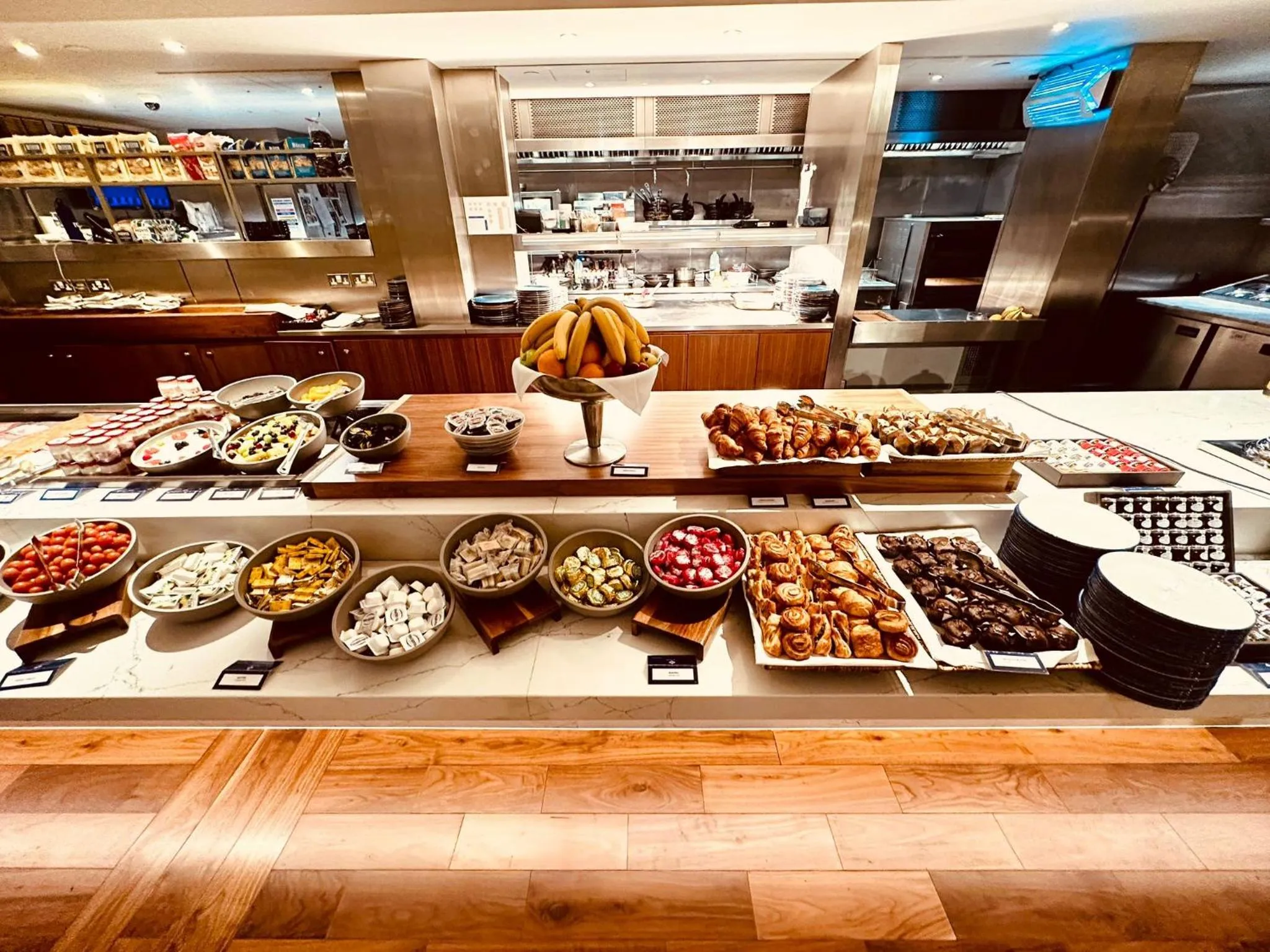 Breakfast in Rochester Hotel by Blue Orchid