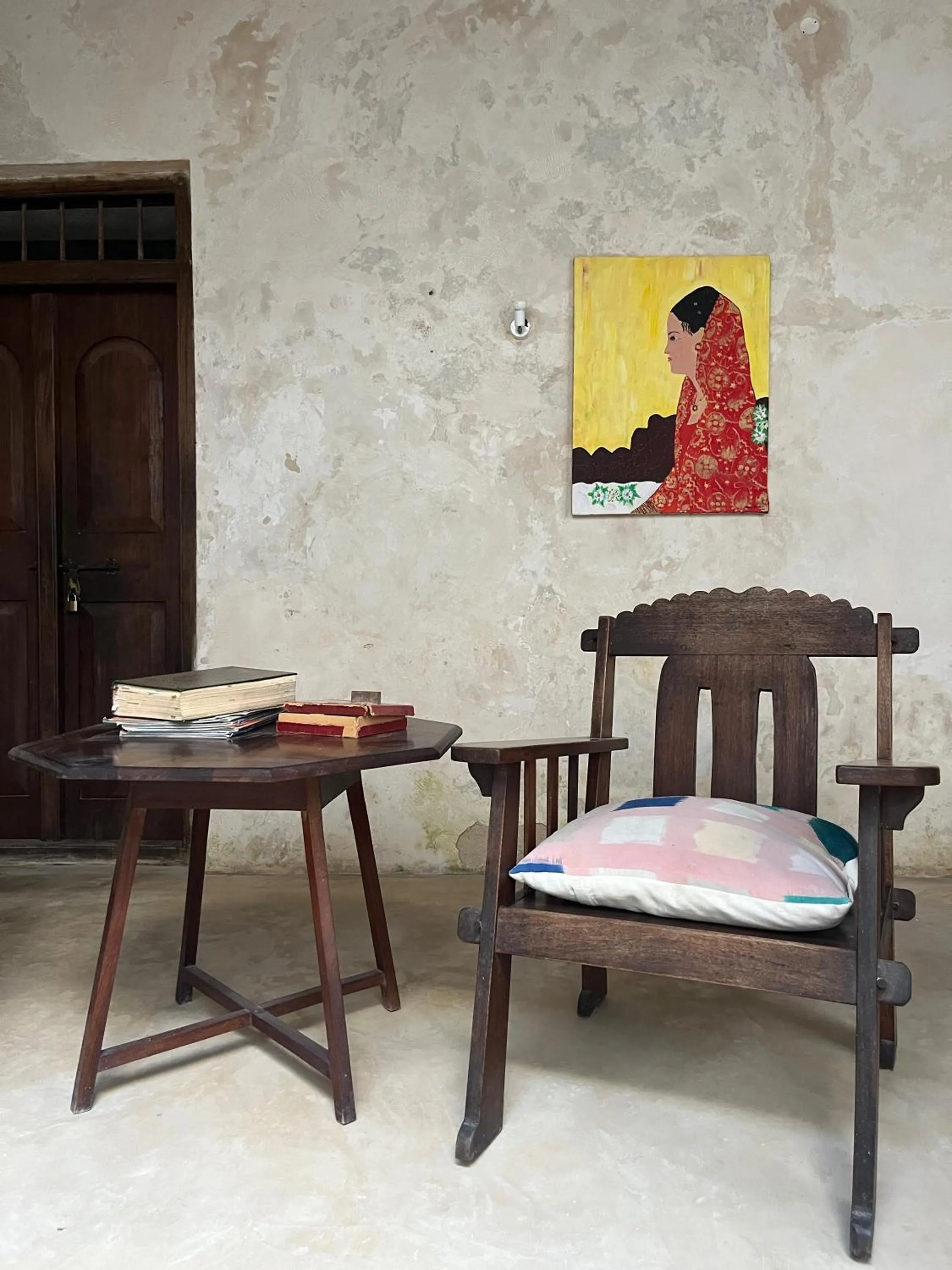 Living room in Subira House