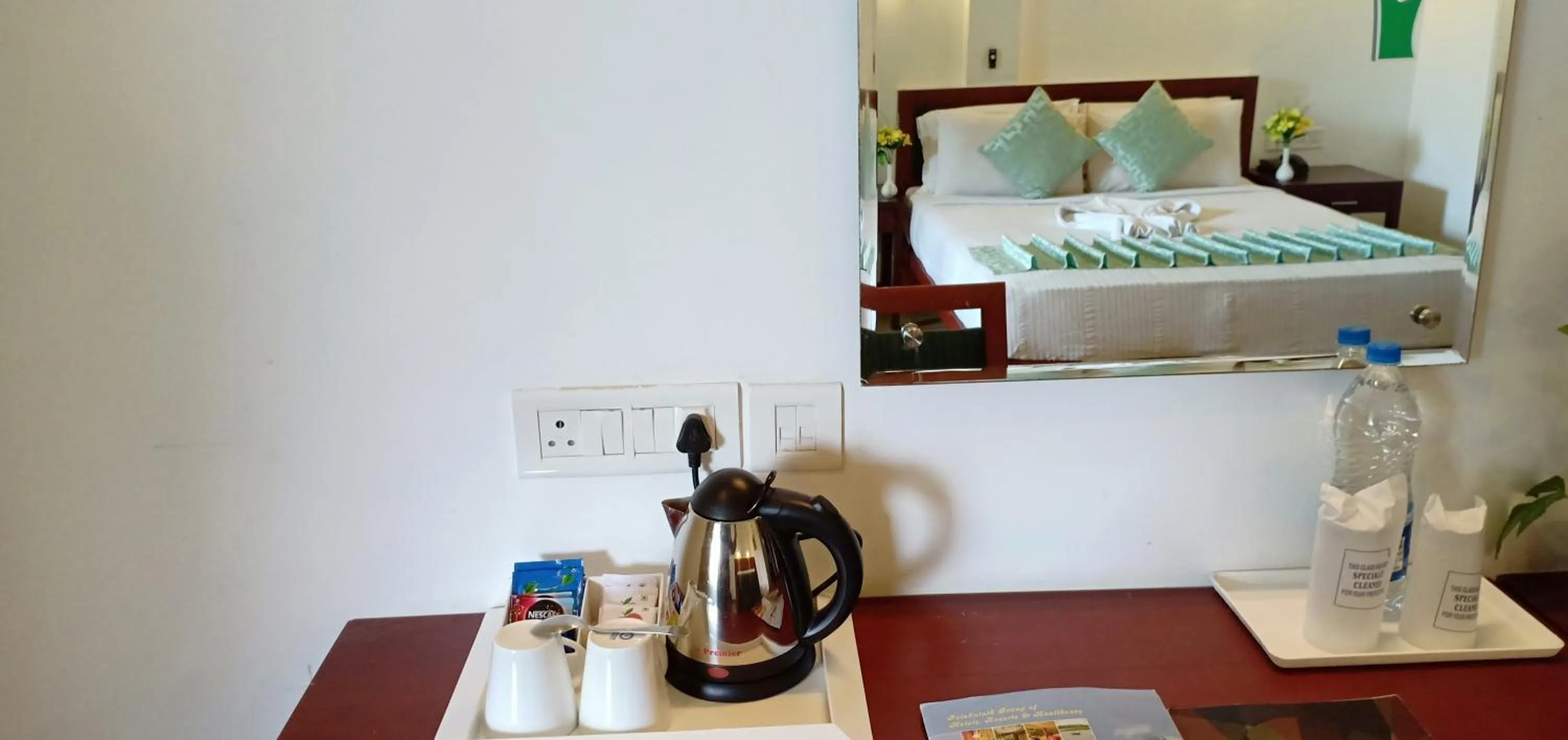 Coffee/tea facilities, Bed in Green Fields Kumarakom