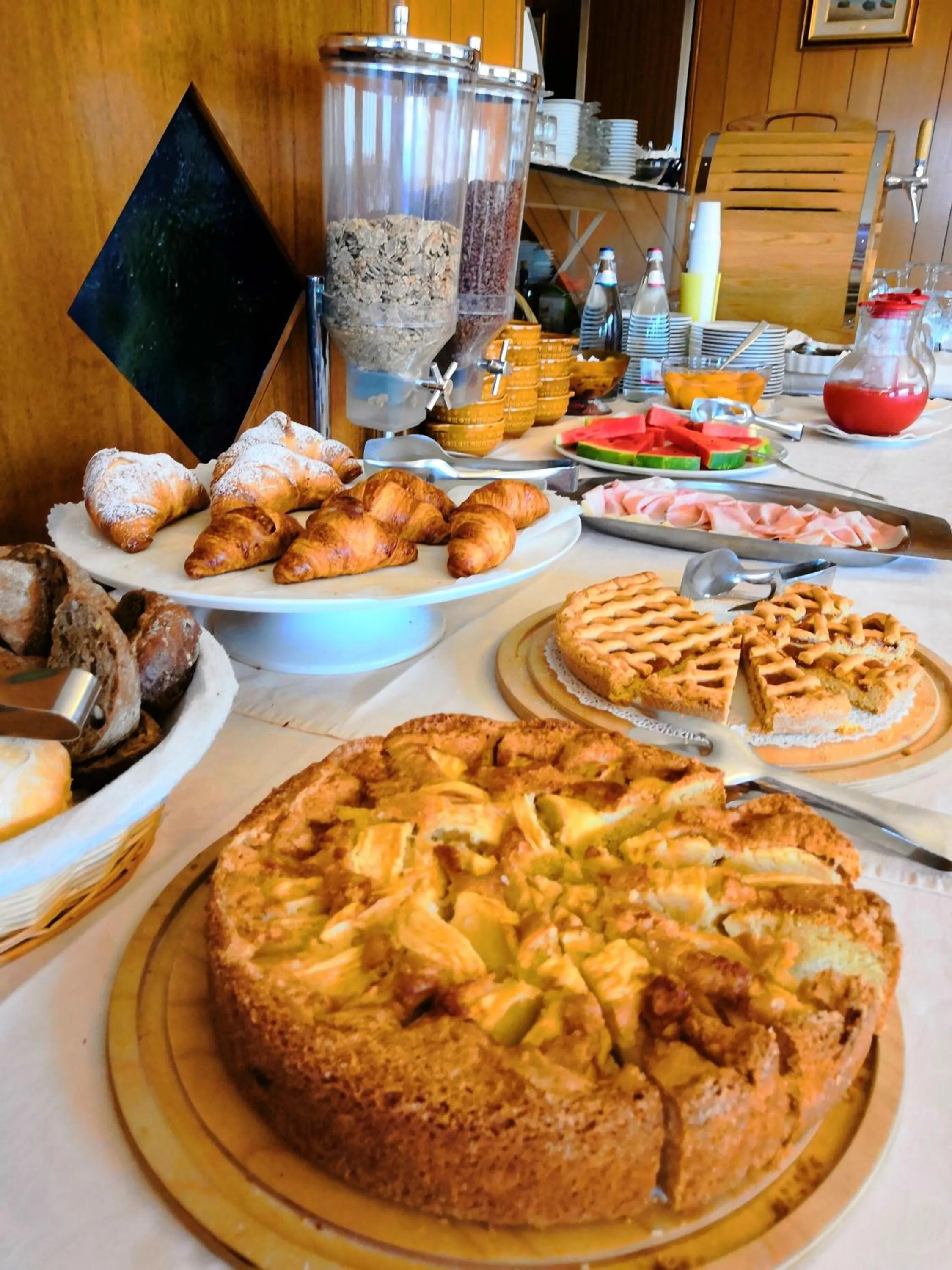 Food and drinks in Albergo Ristorante Scanapà