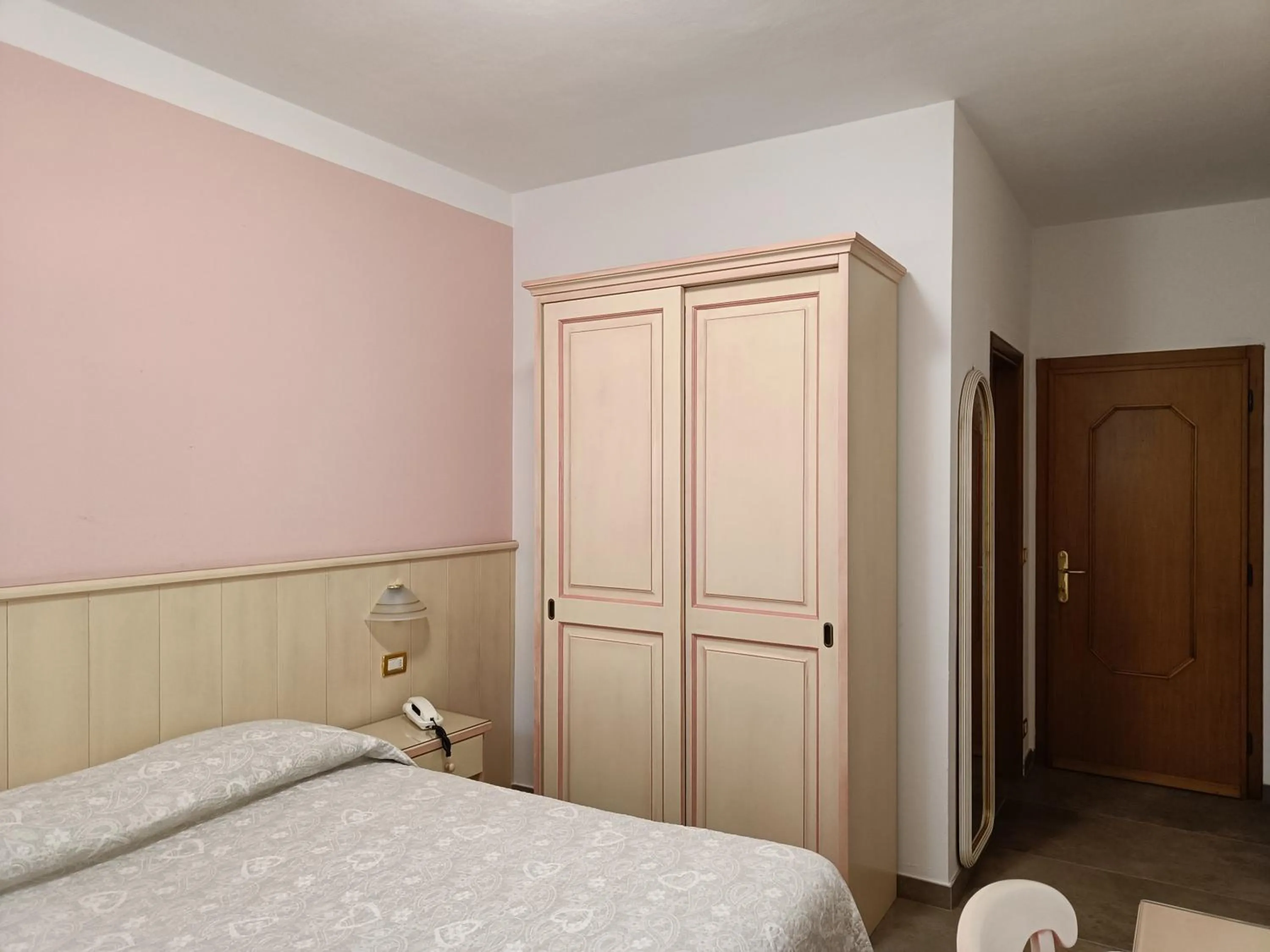 Bed in Albergo Ristorante Scanapà