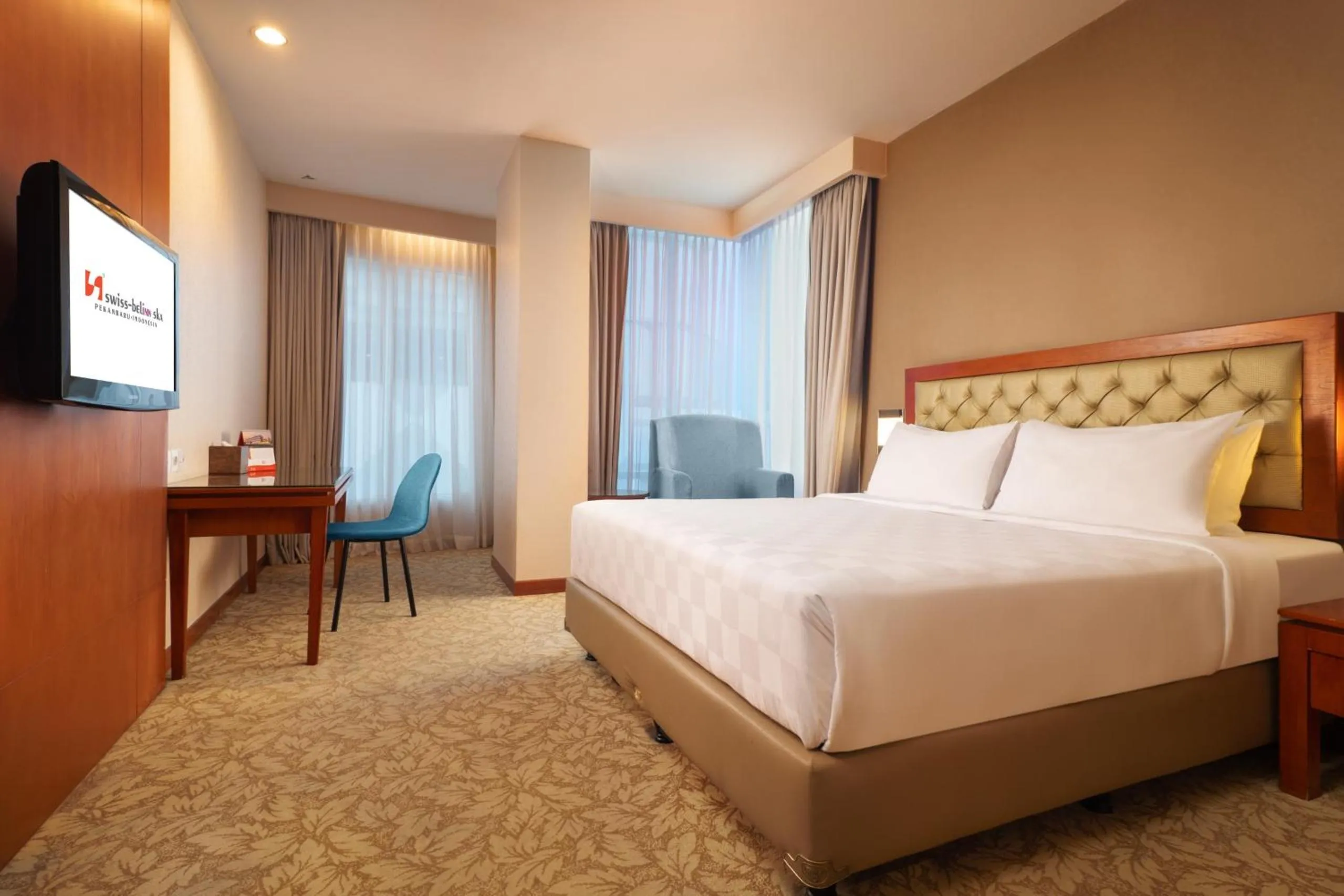 Bedroom, Bed in Swiss-Belinn SKA Pekanbaru