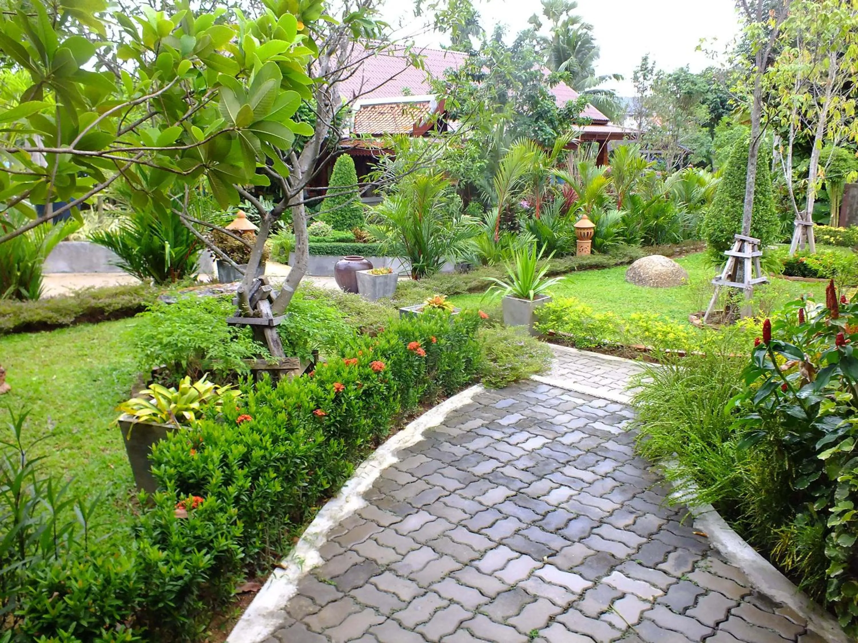 Garden in Baan Vanida Garden Resort
