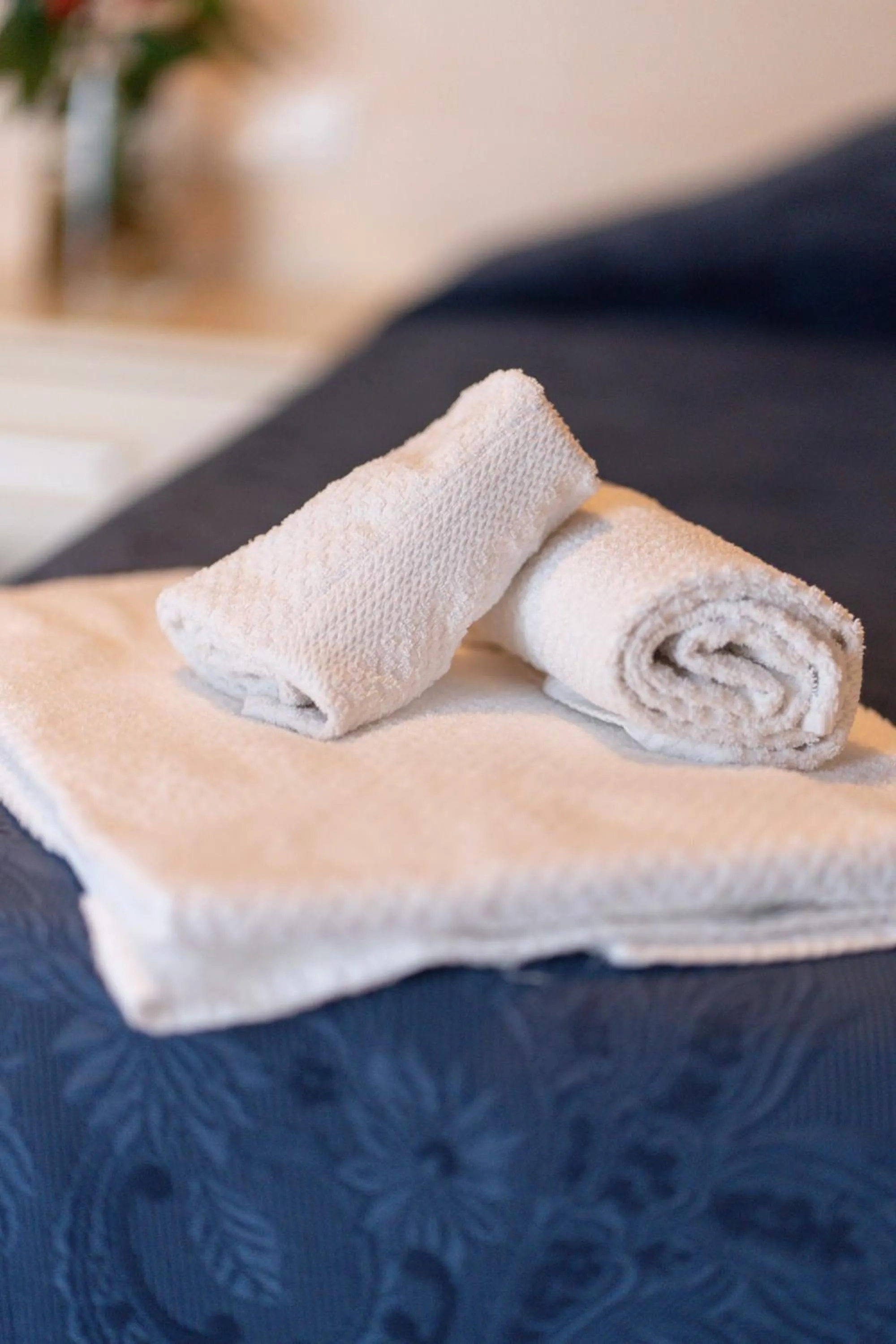 towels, Bed in Hotel Break House Ristorante