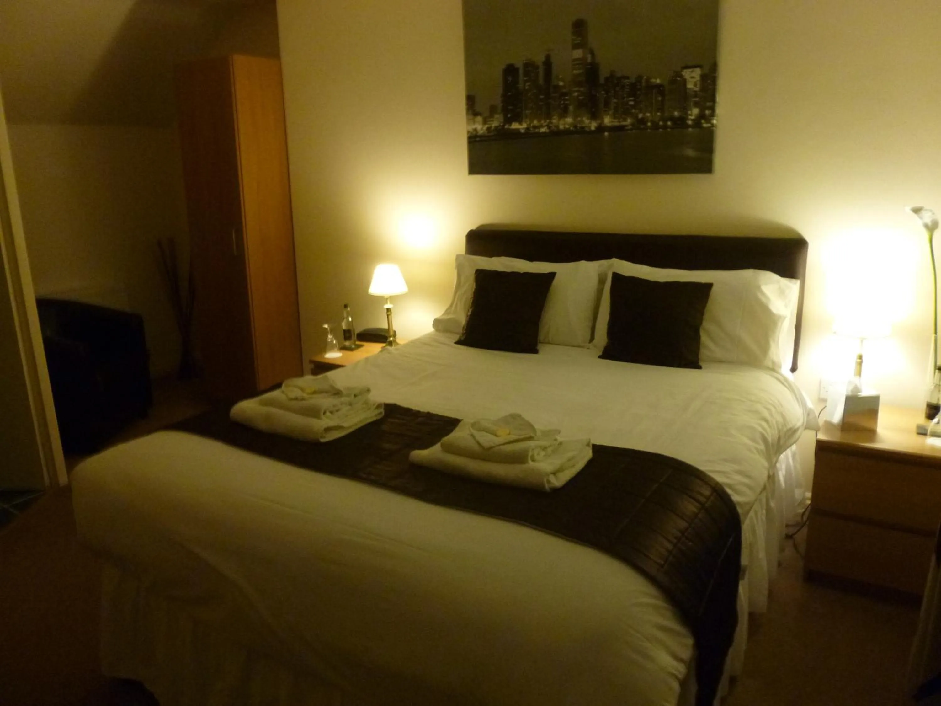 Bedroom, Bed in The Manian