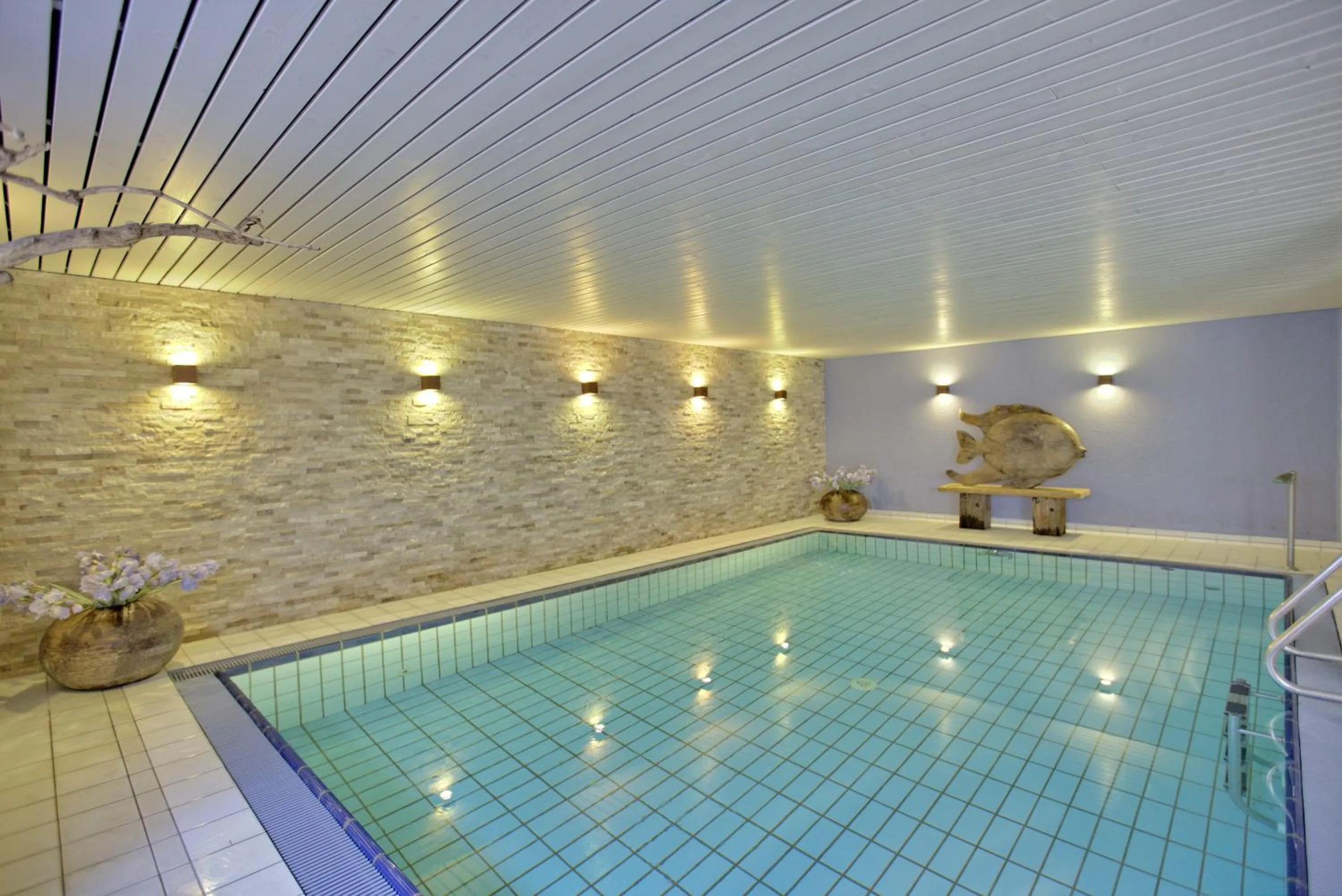 Swimming pool in Mein Strandhaus - Hotel, Restaurant & Schwimmbad