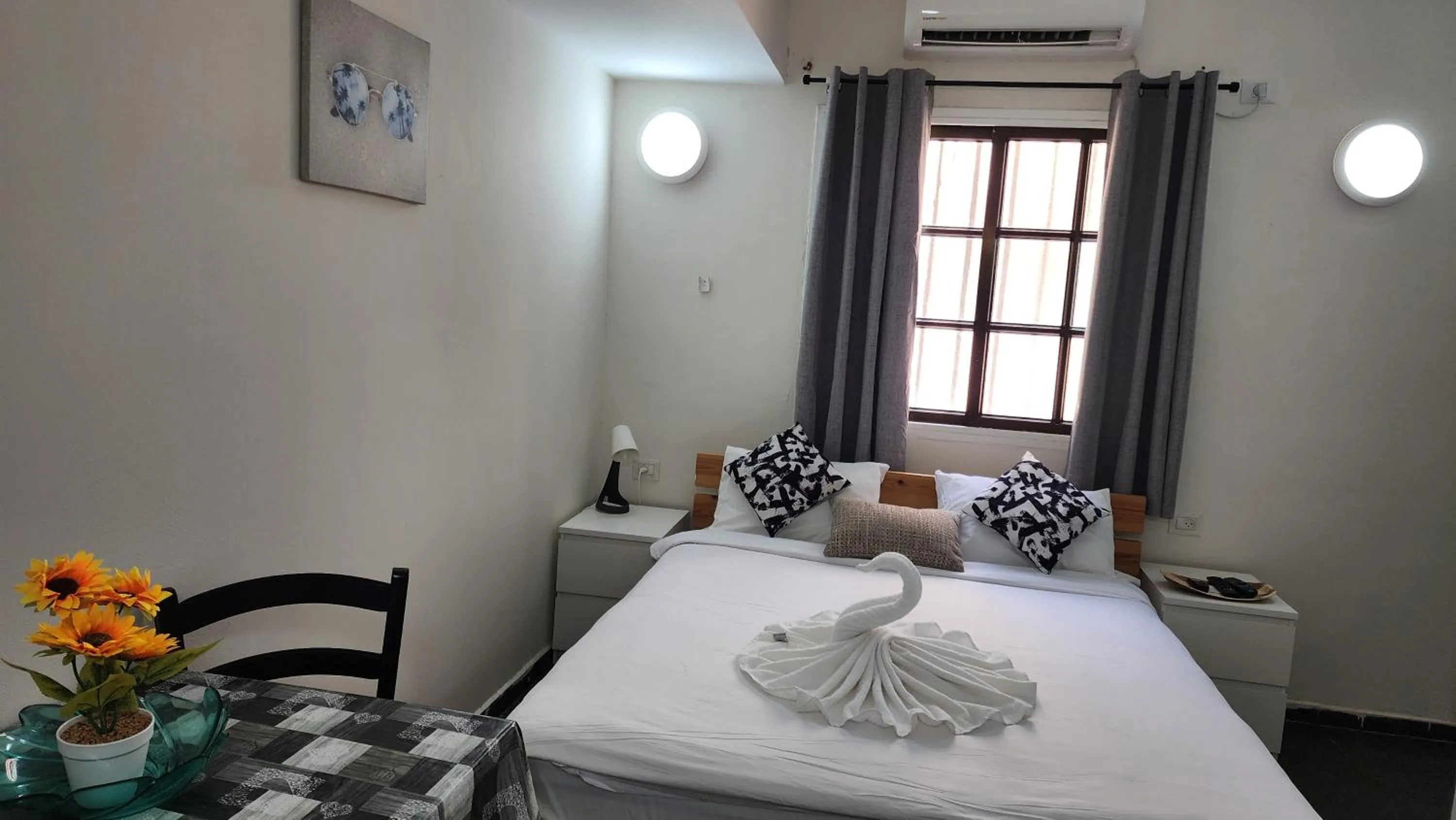 Bed in David Hameleh House