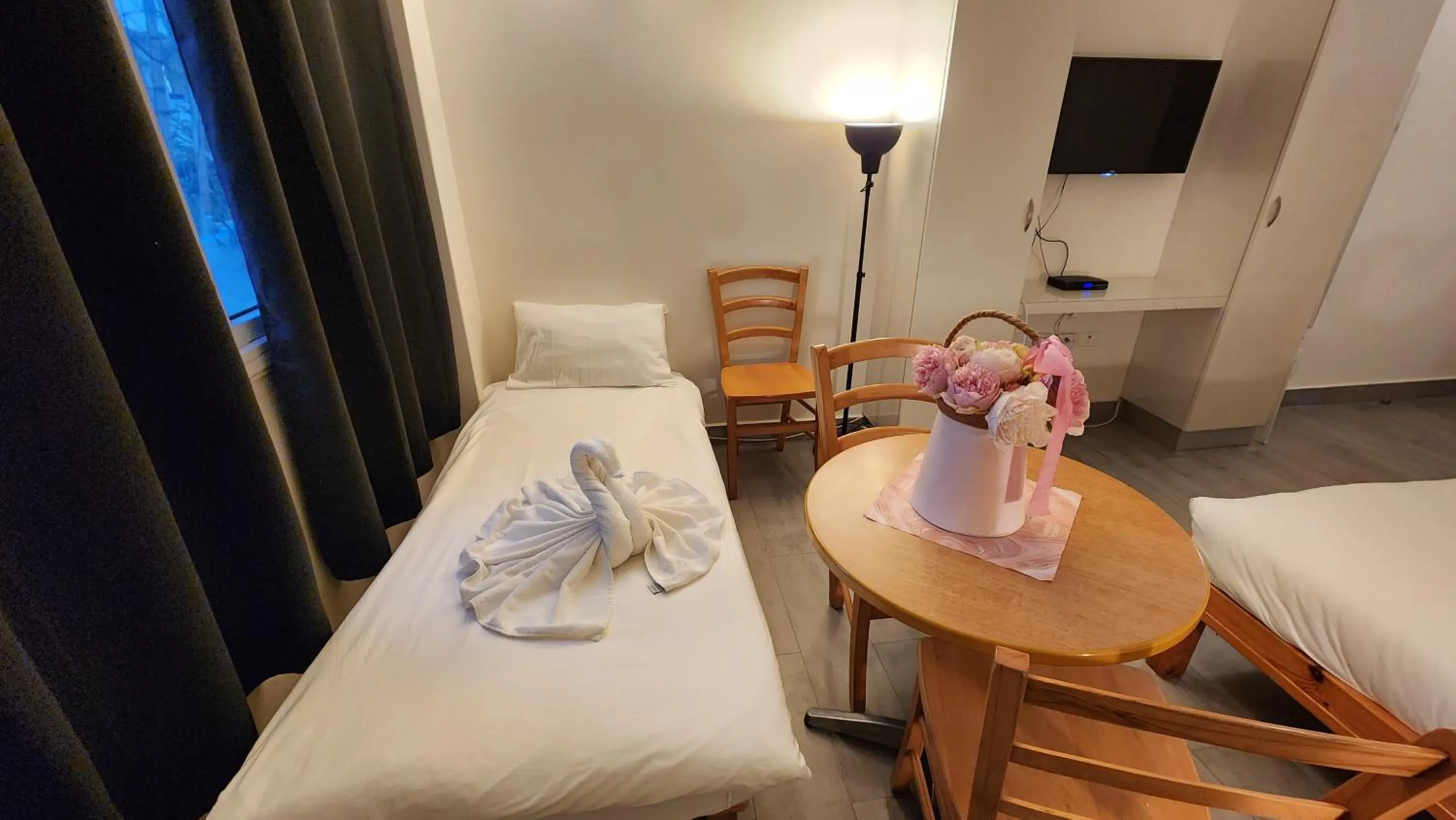 Bed in David Hameleh House