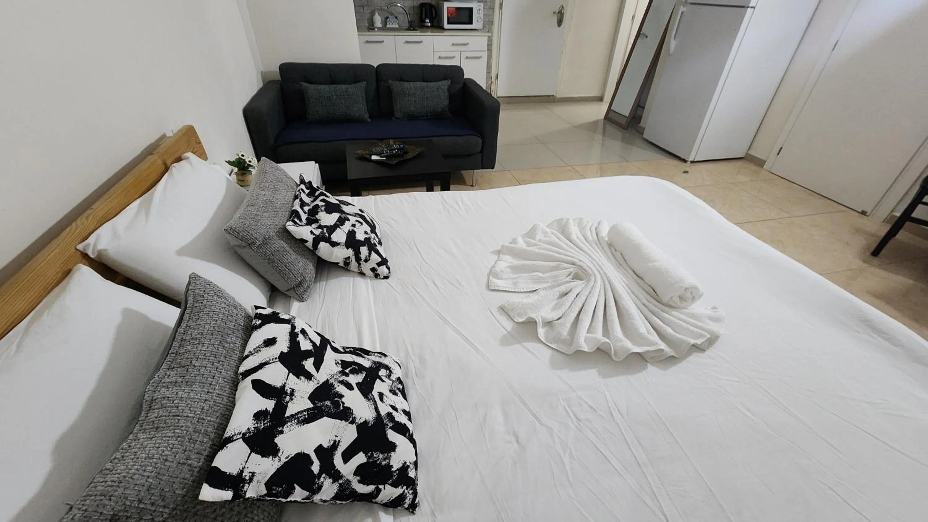 Bed in David Hameleh House