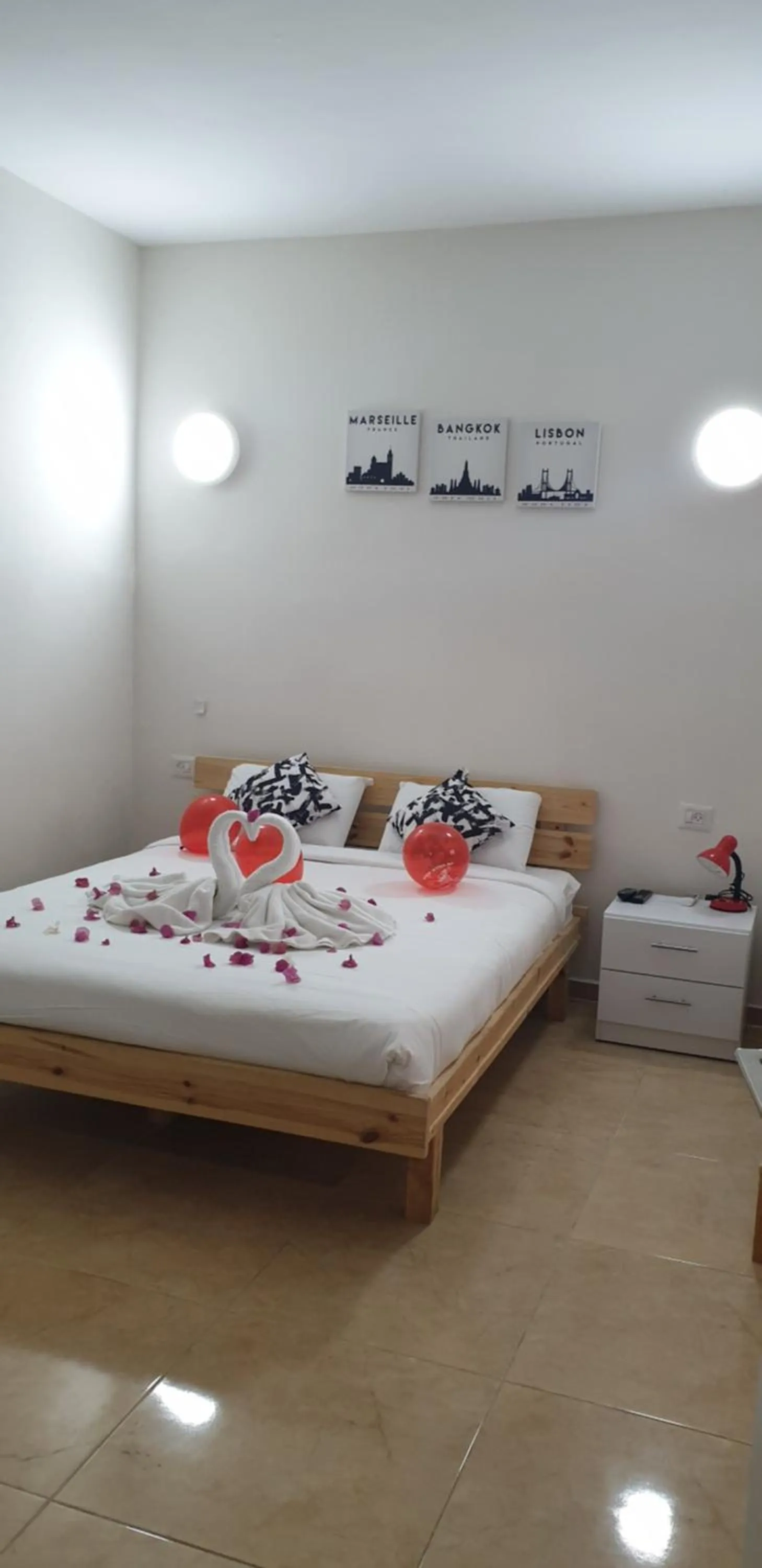 Bed in David Hameleh House