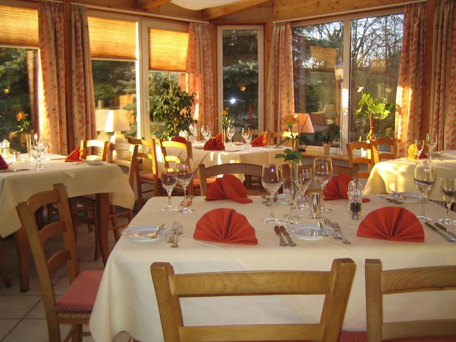 Restaurant/places to eat in Gästehaus Luv und Lee