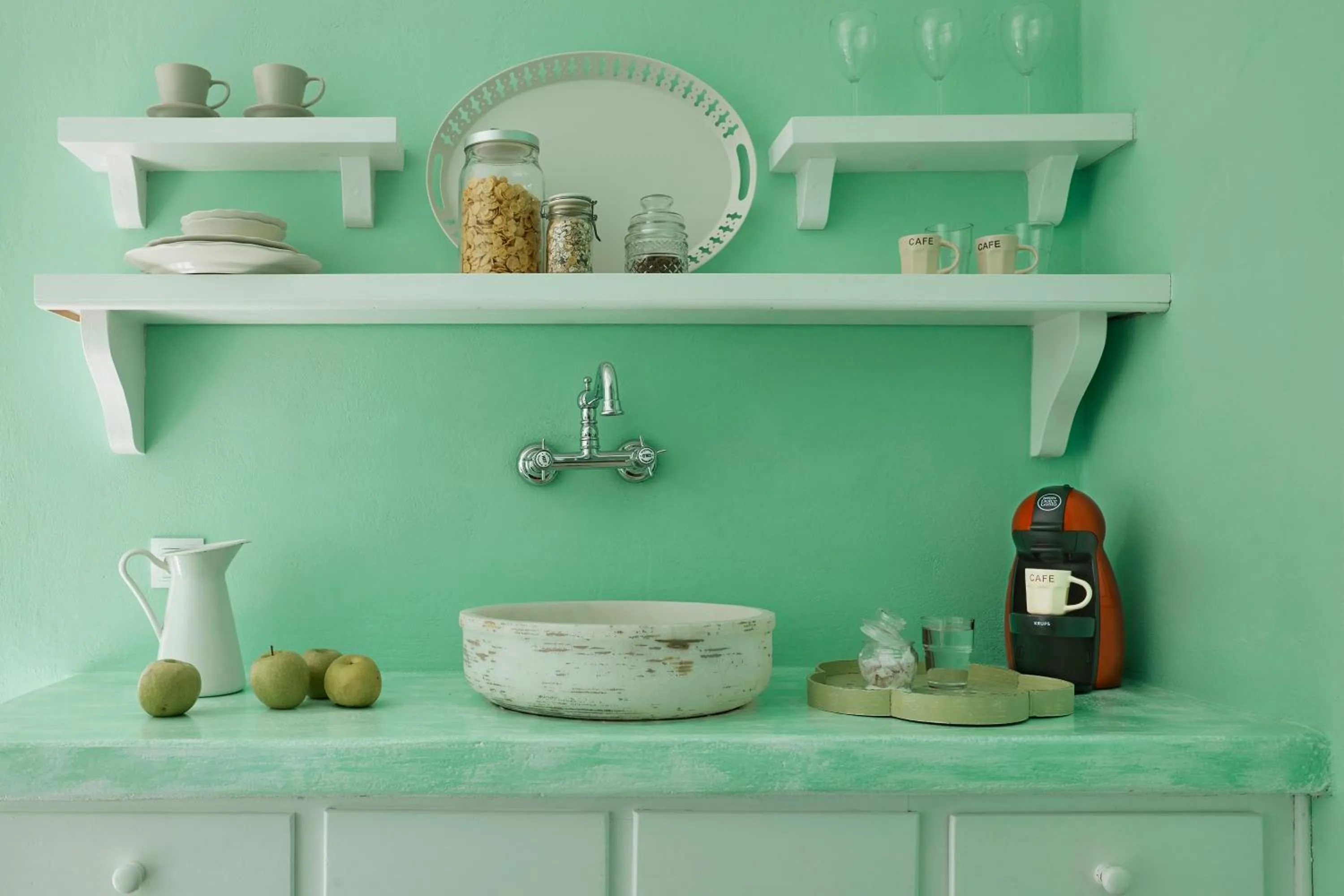 Coffee/tea facilities in Senses Boutique Hotel