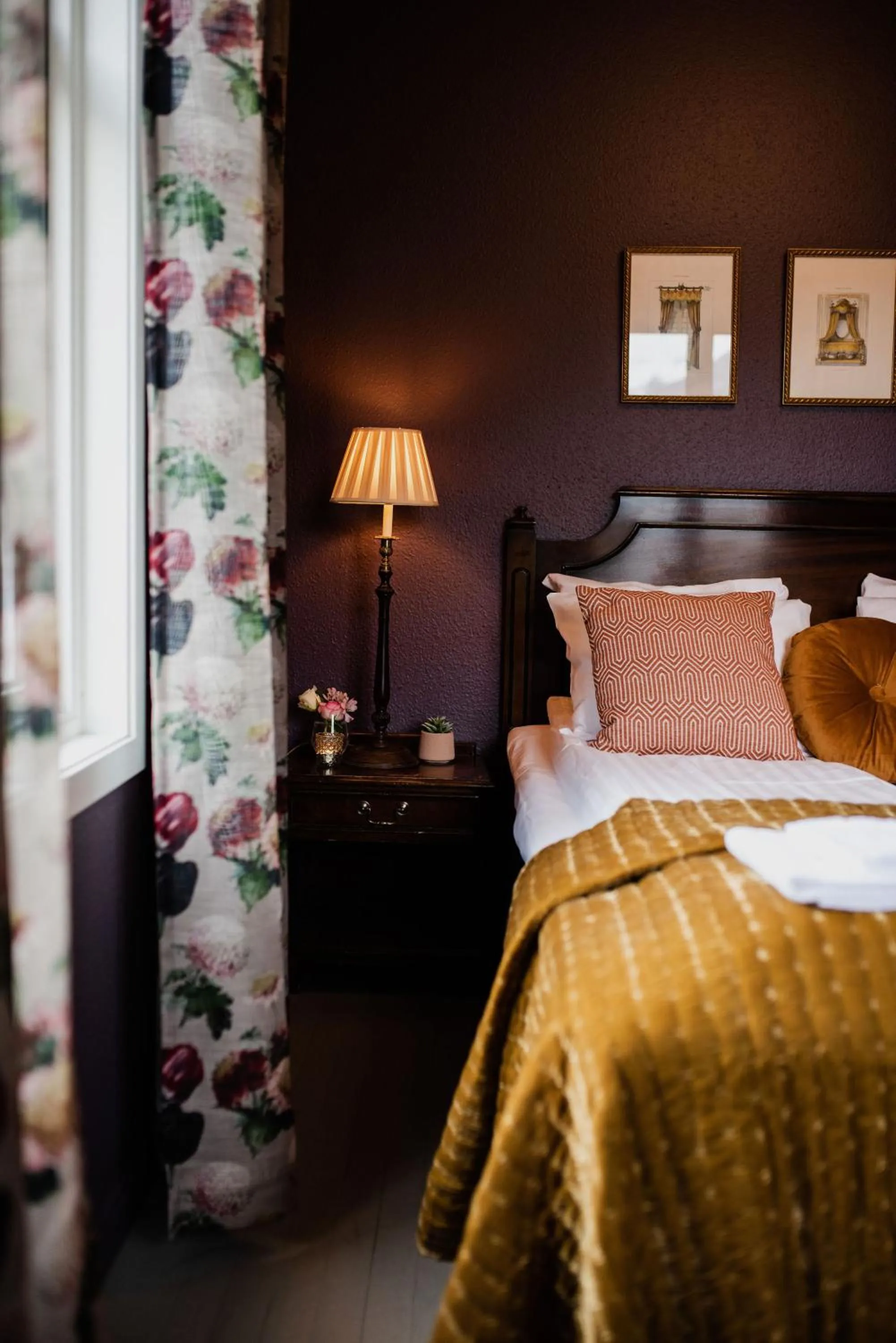 Bedroom, Bed in Fjærland Fjordstove Hotell - Huseby Hotelldrift AS