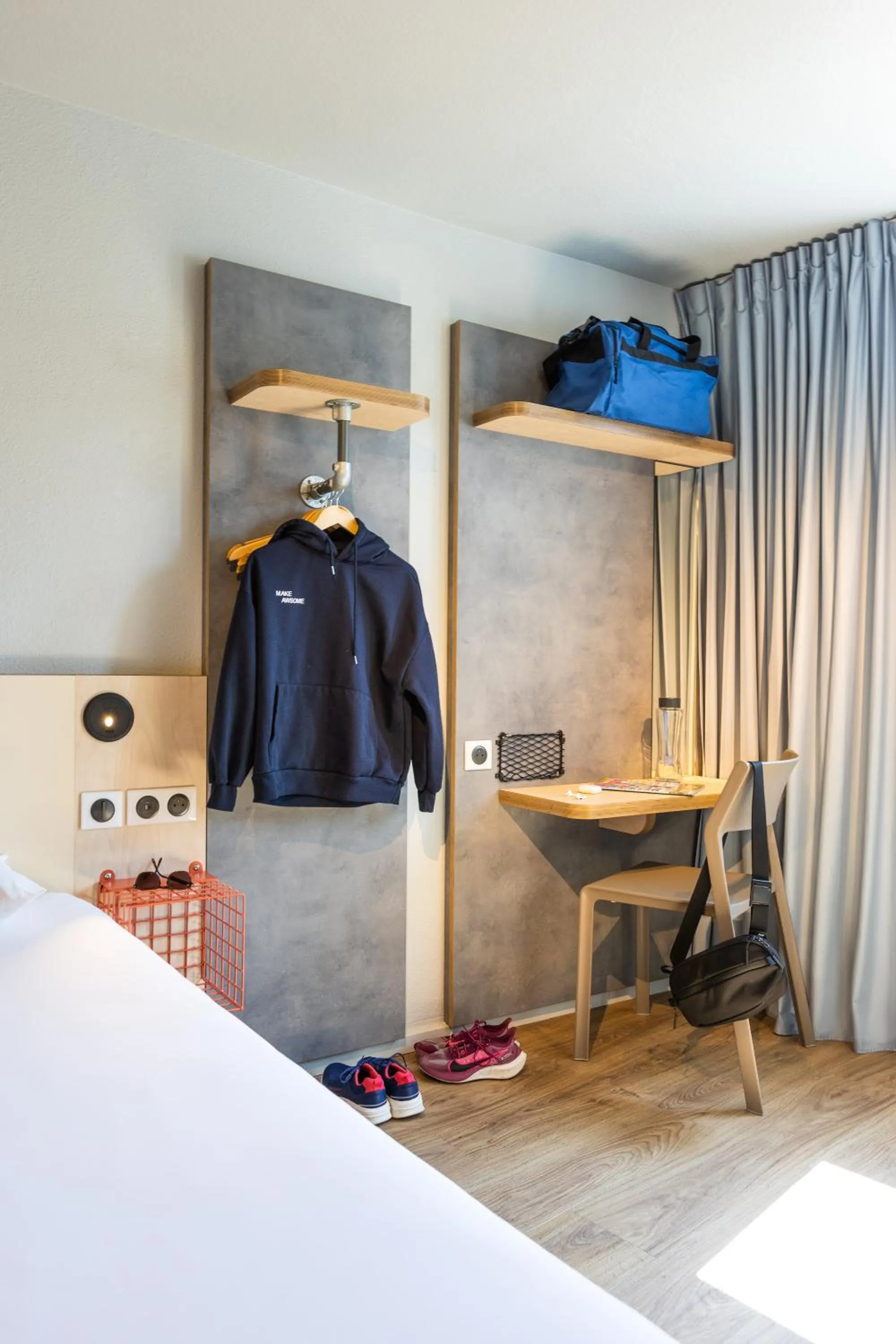 hair dresser, Bed in ibis budget Angoulême Centre