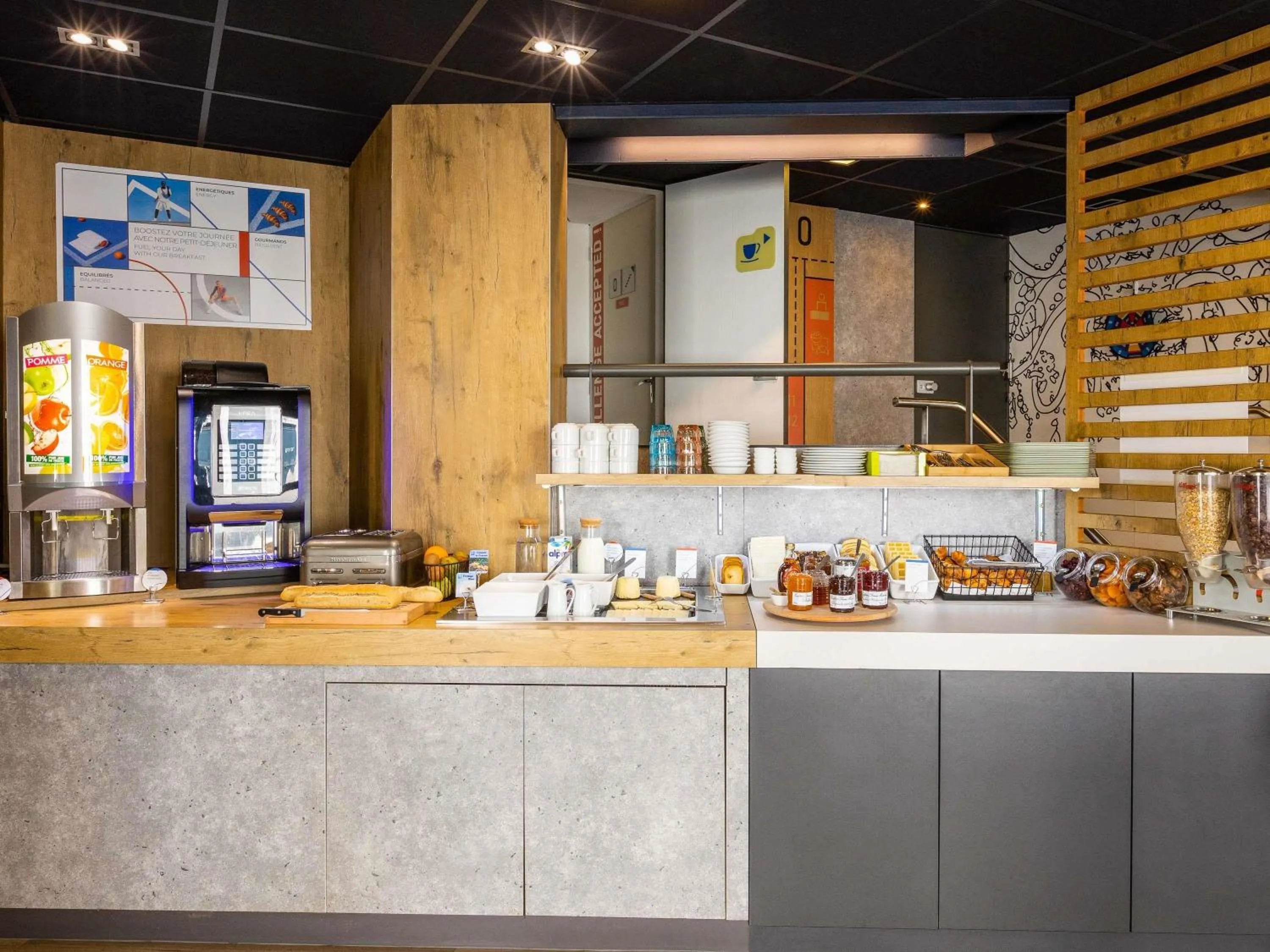 Breakfast in ibis budget Angoulême Centre