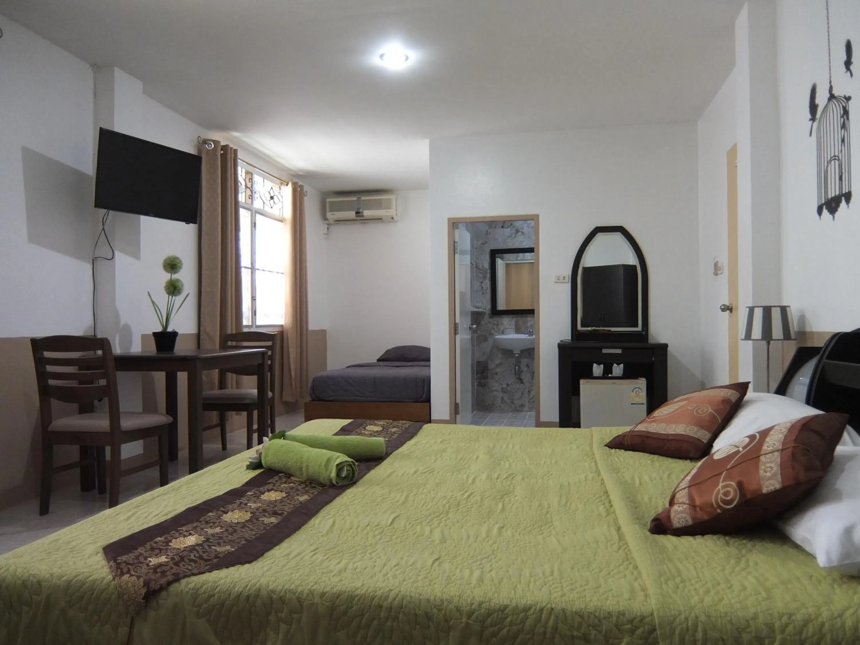 Bed in Similan Hotel