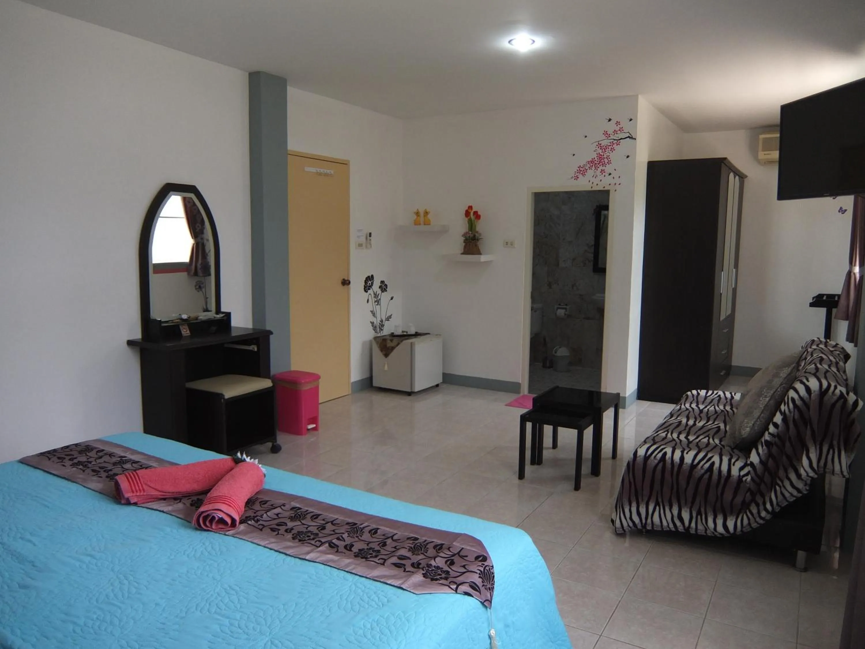 Bed in Similan Hotel