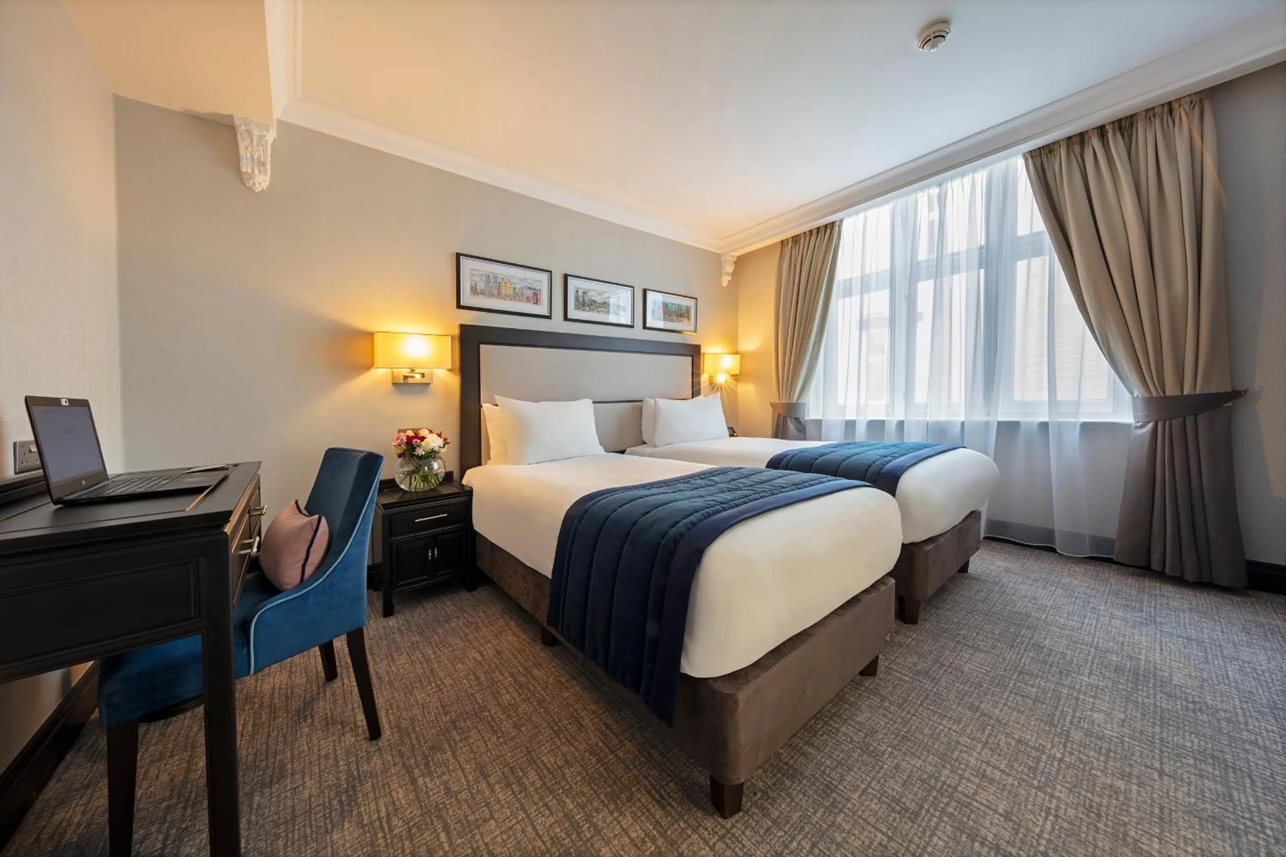 Bed in Wellington Hotel by Blue Orchid