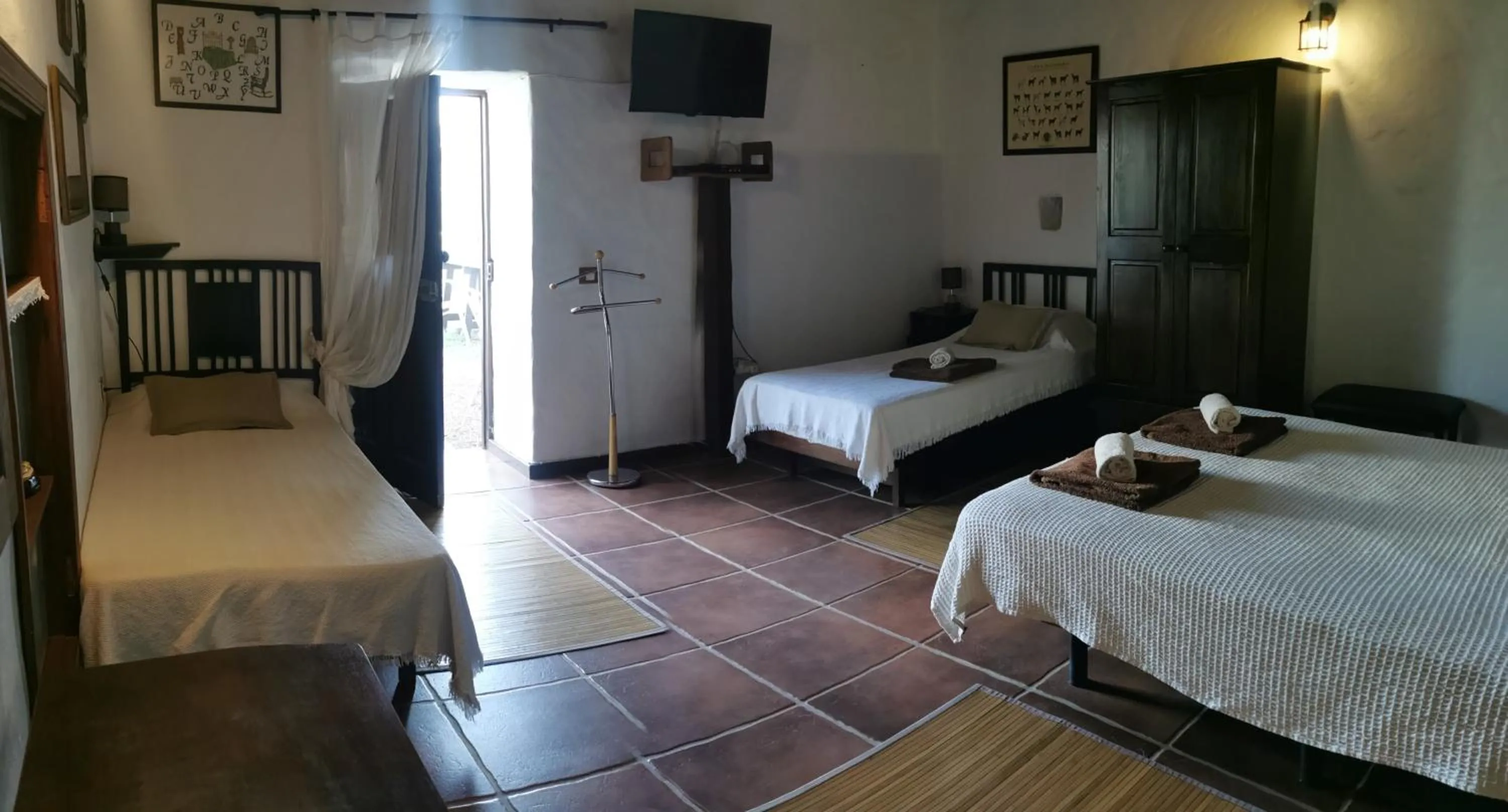 Decorative detail, Bed in Villa Cecilio