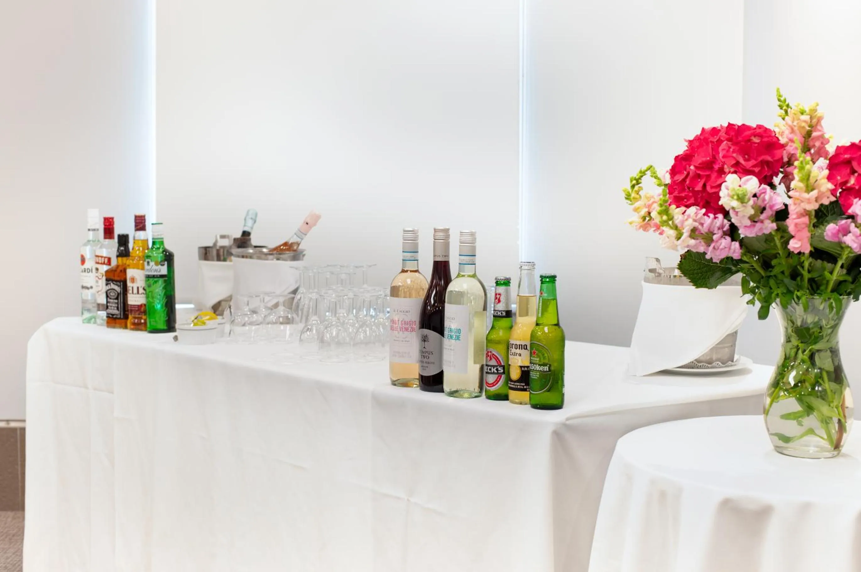 Drinks in Gem Langham Court Hotel