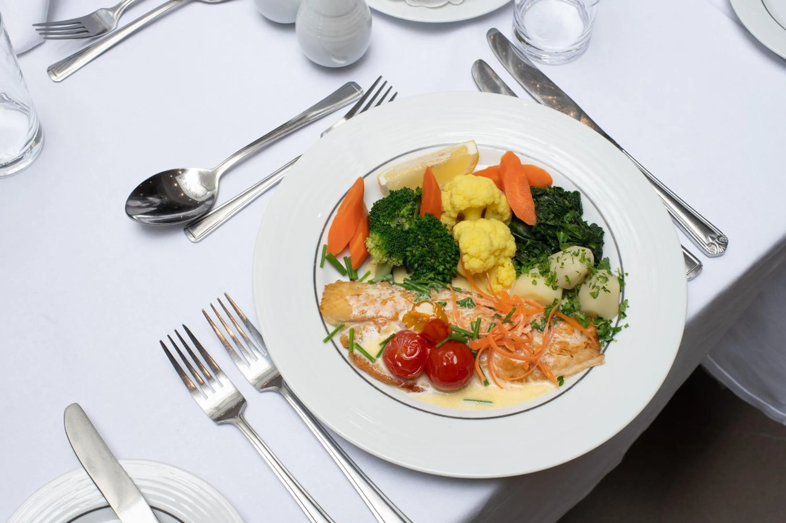 Food in Gem Langham Court Hotel