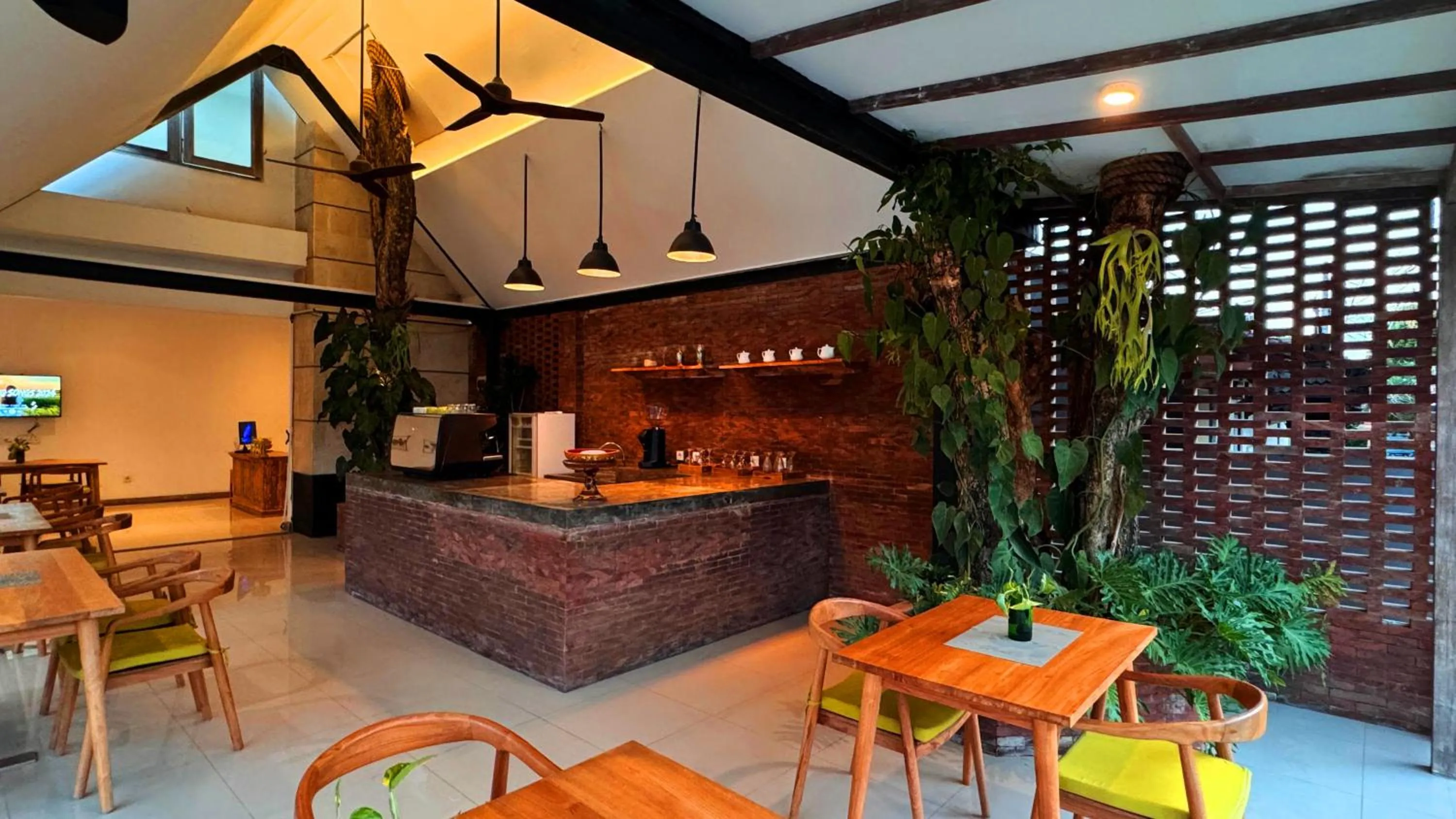 Restaurant/places to eat in Lubdhaka Canggu