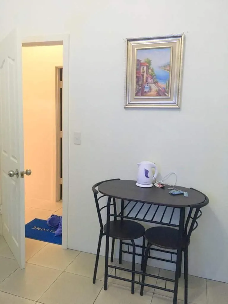 Blue Summer Suites & Restaurant